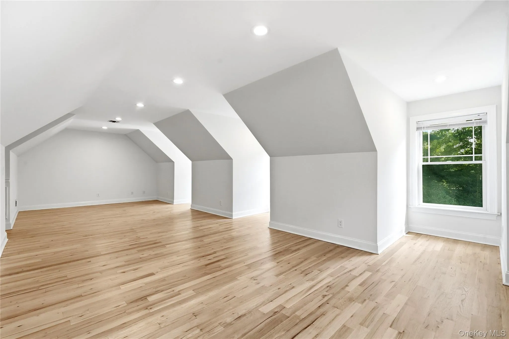126 Old Field Road, Brookhaven, NY, 6 Bedrooms Bedrooms, 10 Rooms Rooms,6 BathroomsBathrooms,Residential,For Rent,Old Field,0,1038361 126 Old Field Road, Brookhaven, NY, 6 Bedrooms Bedrooms, 10 Rooms Rooms,6 BathroomsBathrooms,Residential,For Rent,Old Field,0,1038361