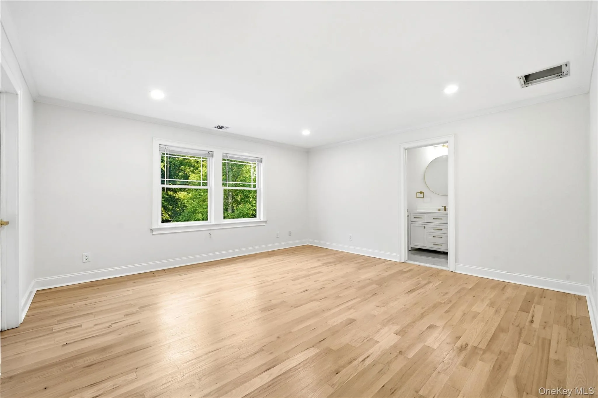 126 Old Field Road, Brookhaven, NY, 6 Bedrooms Bedrooms, 10 Rooms Rooms,6 BathroomsBathrooms,Residential,For Rent,Old Field,0,1038361 126 Old Field Road, Brookhaven, NY, 6 Bedrooms Bedrooms, 10 Rooms Rooms,6 BathroomsBathrooms,Residential,For Rent,Old Field,0,1038361