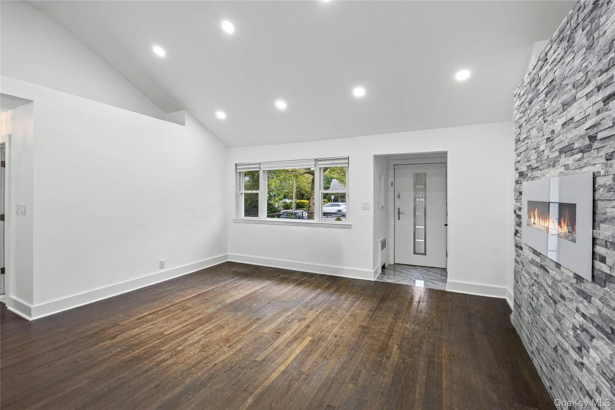 84 Rosedale Road, Hempstead, NY, 3 Bedrooms Bedrooms, 8 Rooms Rooms,2 BathroomsBathrooms,Residential,For Rent,Rosedale,0,1038363 84 Rosedale Road, Hempstead, NY, 3 Bedrooms Bedrooms, 8 Rooms Rooms,2 BathroomsBathrooms,Residential,For Rent,Rosedale,0,1038363