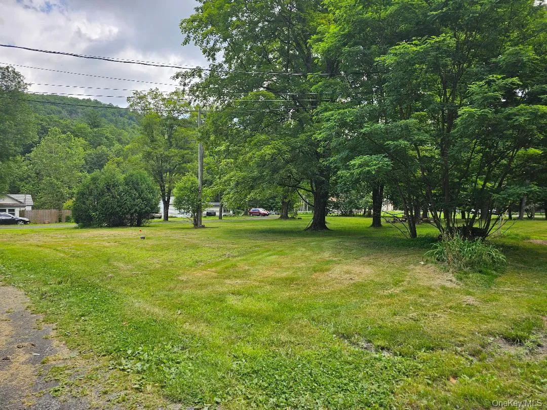 624-634 Oakland Valley Road, Deerpark, NY, 2 Bedrooms Bedrooms, 4 Rooms Rooms,1 BathroomBathrooms,Residential Lease,For Rent,Oakland Valley,0,1038365 624-634 Oakland Valley Road, Deerpark, NY, 2 Bedrooms Bedrooms, 4 Rooms Rooms,1 BathroomBathrooms,Residential Lease,For Rent,Oakland Valley,0,1038365