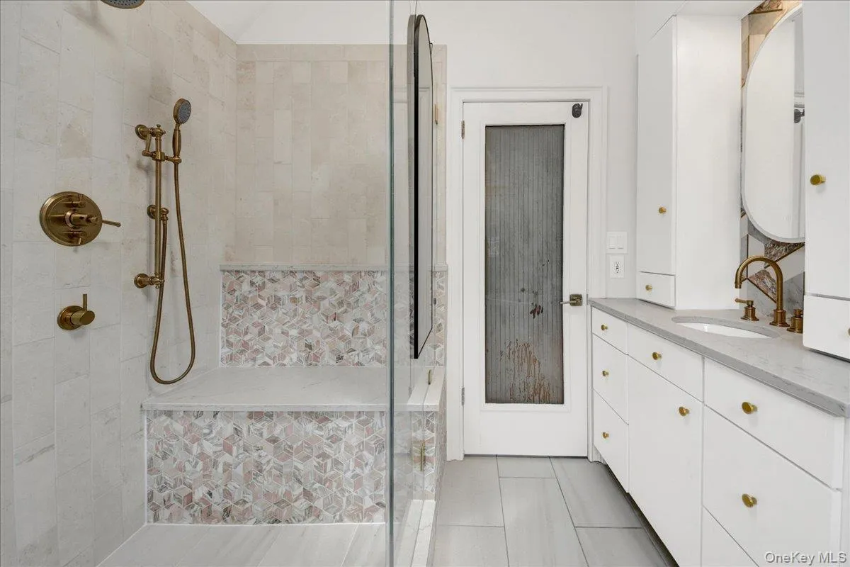 7 Denman Place, Mount Vernon, NY, 5 Bedrooms Bedrooms, 11 Rooms Rooms,4 BathroomsBathrooms,Residential,For Rent,Denman,0,1038366 7 Denman Place, Mount Vernon, NY, 5 Bedrooms Bedrooms, 11 Rooms Rooms,4 BathroomsBathrooms,Residential,For Rent,Denman,0,1038366
