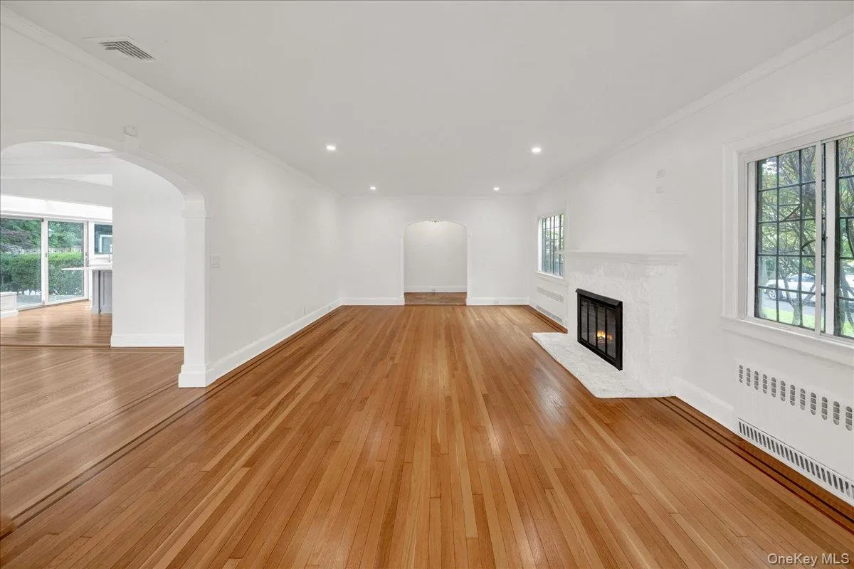 7 Denman Place, Mount Vernon, NY, 5 Bedrooms Bedrooms, 11 Rooms Rooms,4 BathroomsBathrooms,Residential,For Rent,Denman,0,1038366 7 Denman Place, Mount Vernon, NY, 5 Bedrooms Bedrooms, 11 Rooms Rooms,4 BathroomsBathrooms,Residential,For Rent,Denman,0,1038366