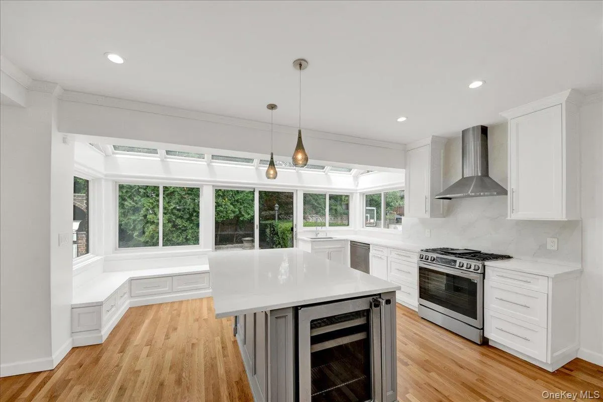 7 Denman Place, Mount Vernon, NY, 5 Bedrooms Bedrooms, 11 Rooms Rooms,4 BathroomsBathrooms,Residential,For Rent,Denman,0,1038366 7 Denman Place, Mount Vernon, NY, 5 Bedrooms Bedrooms, 11 Rooms Rooms,4 BathroomsBathrooms,Residential,For Rent,Denman,0,1038366