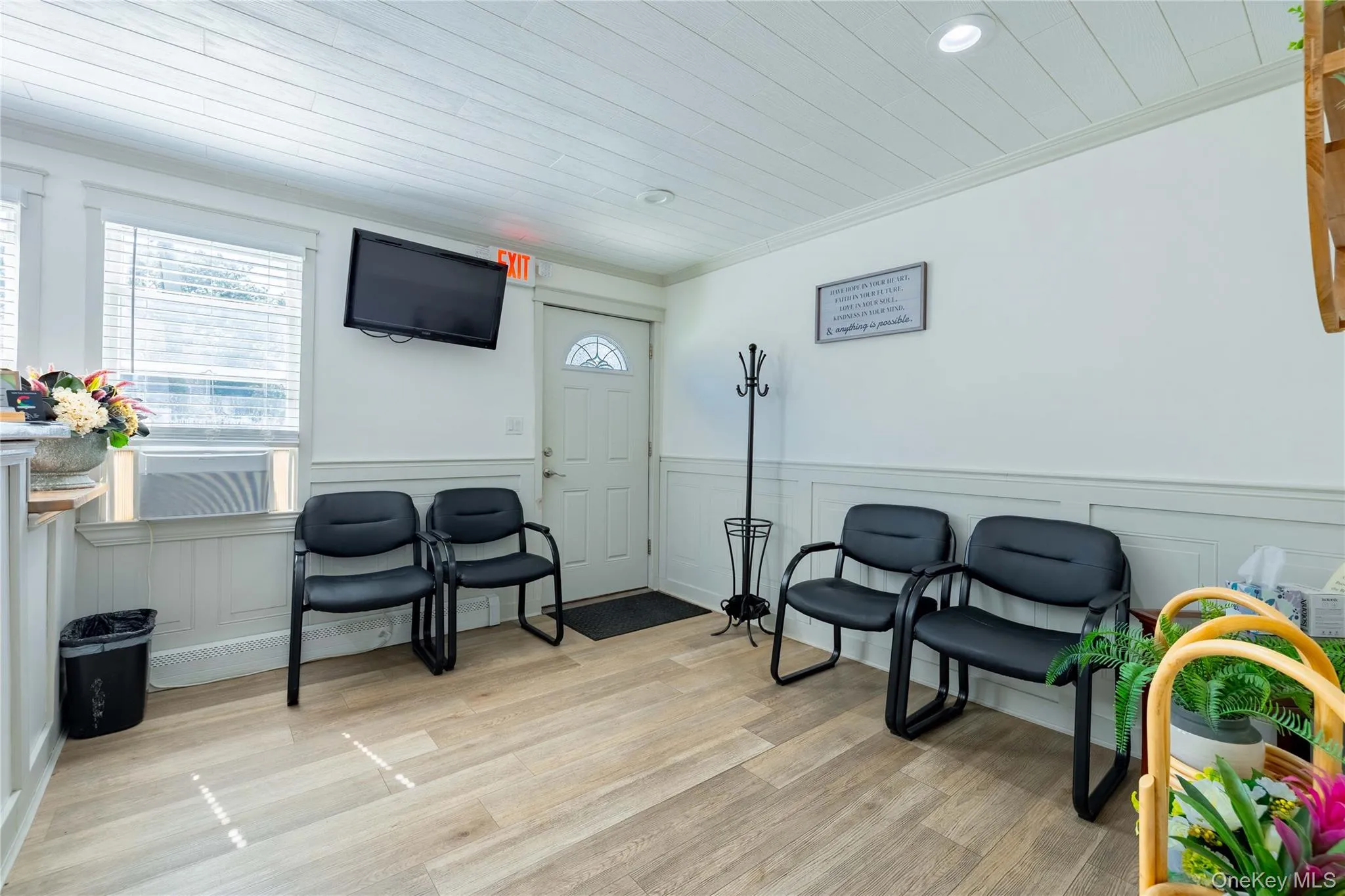 Shared Reception Area Shared Reception Area