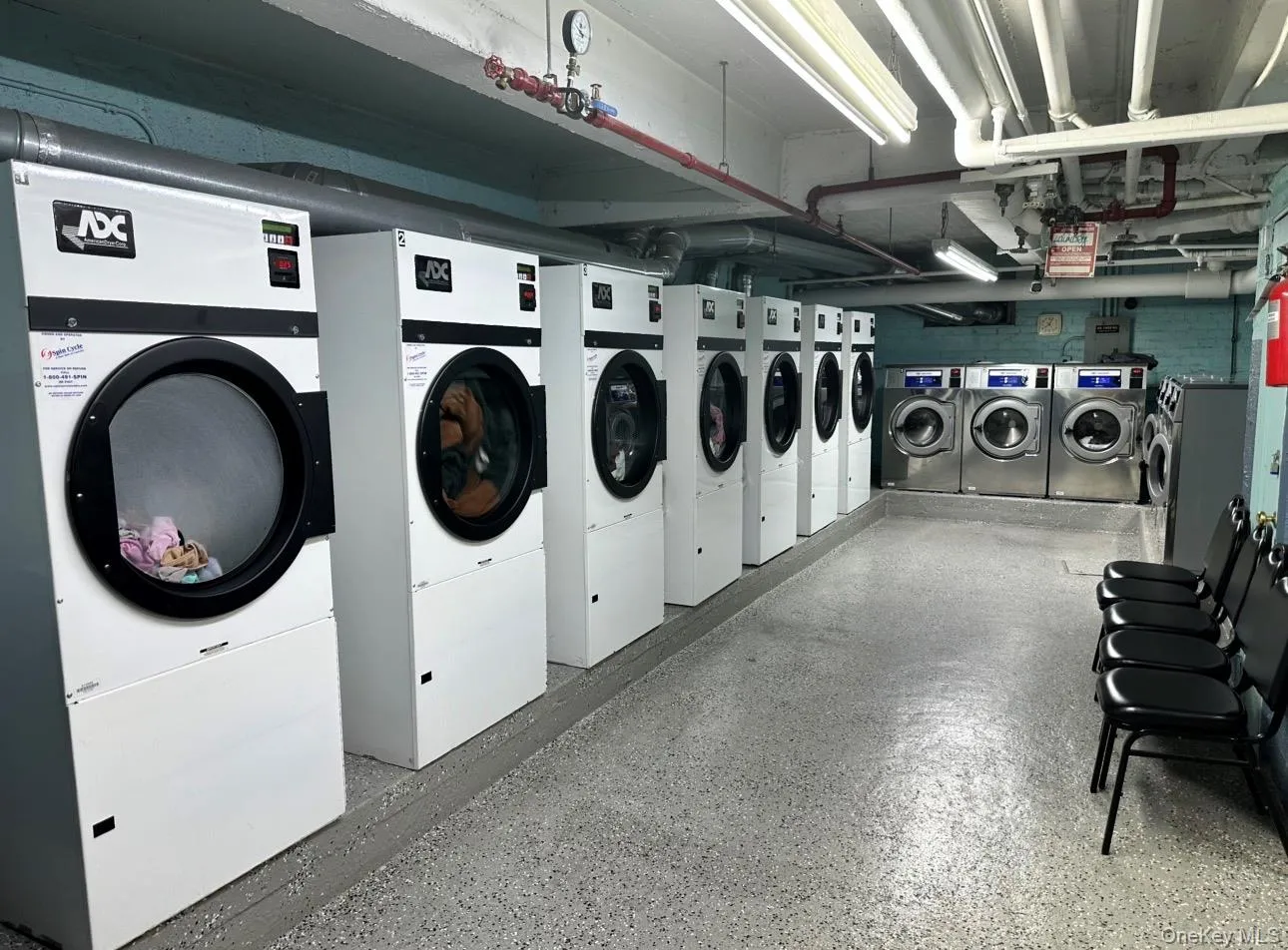 85-04 63rd Drive, New York, NY, 1 Bedroom Bedrooms, 3 Rooms Rooms,1 BathroomBathrooms,Residential,For Rent,63rd,0,1038371 85-04 63rd Drive, New York, NY, 1 Bedroom Bedrooms, 3 Rooms Rooms,1 BathroomBathrooms,Residential,For Rent,63rd,0,1038371