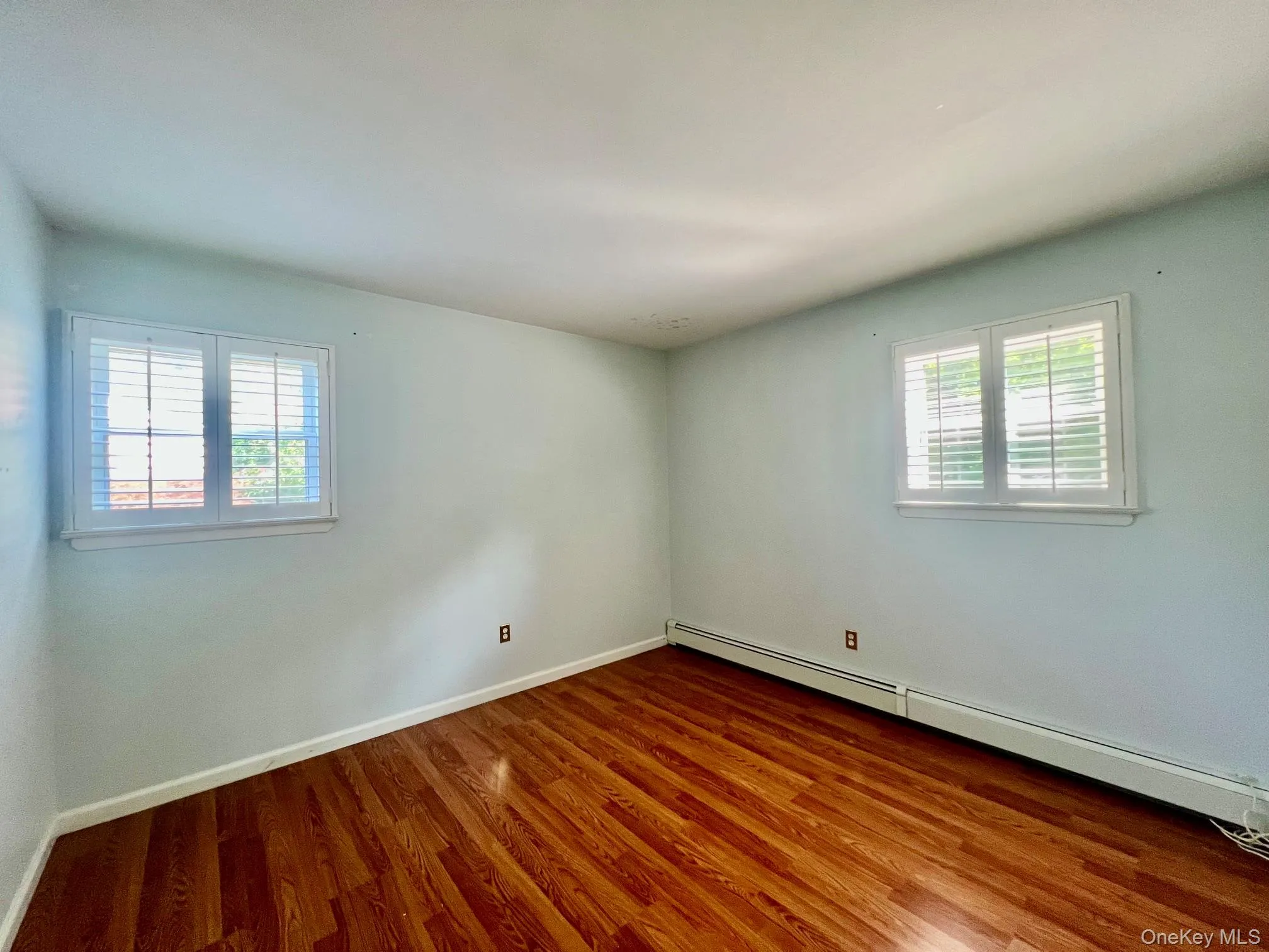 69 Bellwood Avenue, Brookhaven, NY, 3 Bedrooms Bedrooms, 5 Rooms Rooms,1 BathroomBathrooms,Residential Lease,For Rent,Bellwood,0,1038372 69 Bellwood Avenue, Brookhaven, NY, 3 Bedrooms Bedrooms, 5 Rooms Rooms,1 BathroomBathrooms,Residential Lease,For Rent,Bellwood,0,1038372