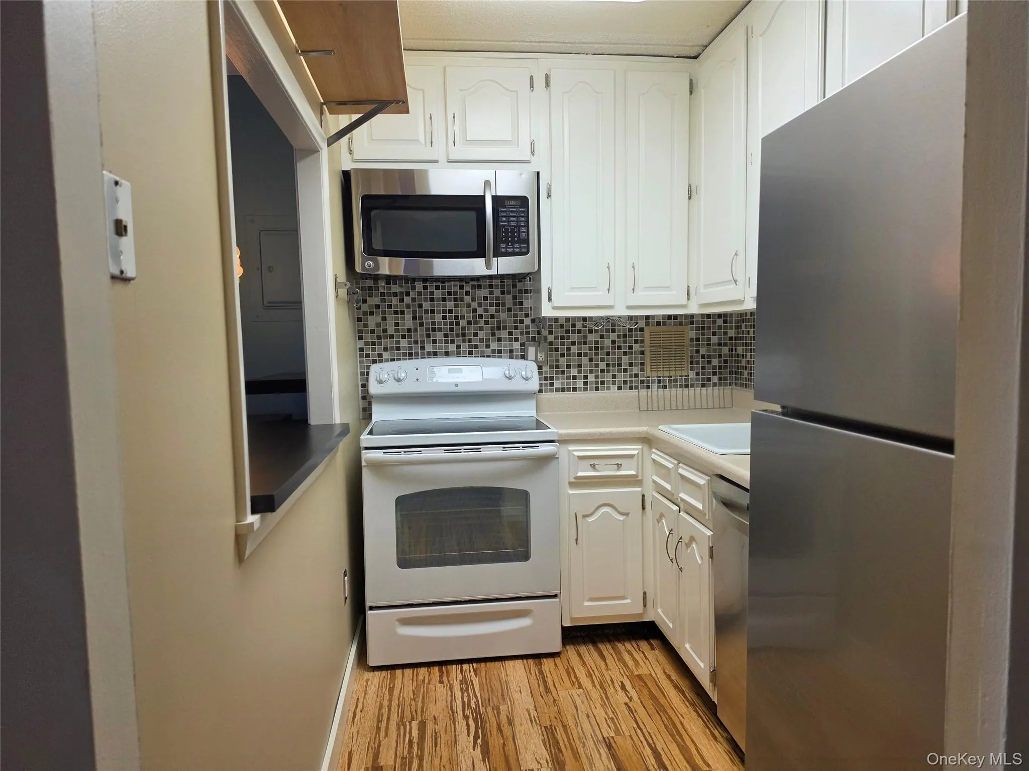 35 Park Avenue, Ramapo, NY, 1 Bedroom Bedrooms, 4 Rooms Rooms,1 BathroomBathrooms,Residential Lease,For Rent,Park,0,1038373 35 Park Avenue, Ramapo, NY, 1 Bedroom Bedrooms, 4 Rooms Rooms,1 BathroomBathrooms,Residential Lease,For Rent,Park,0,1038373