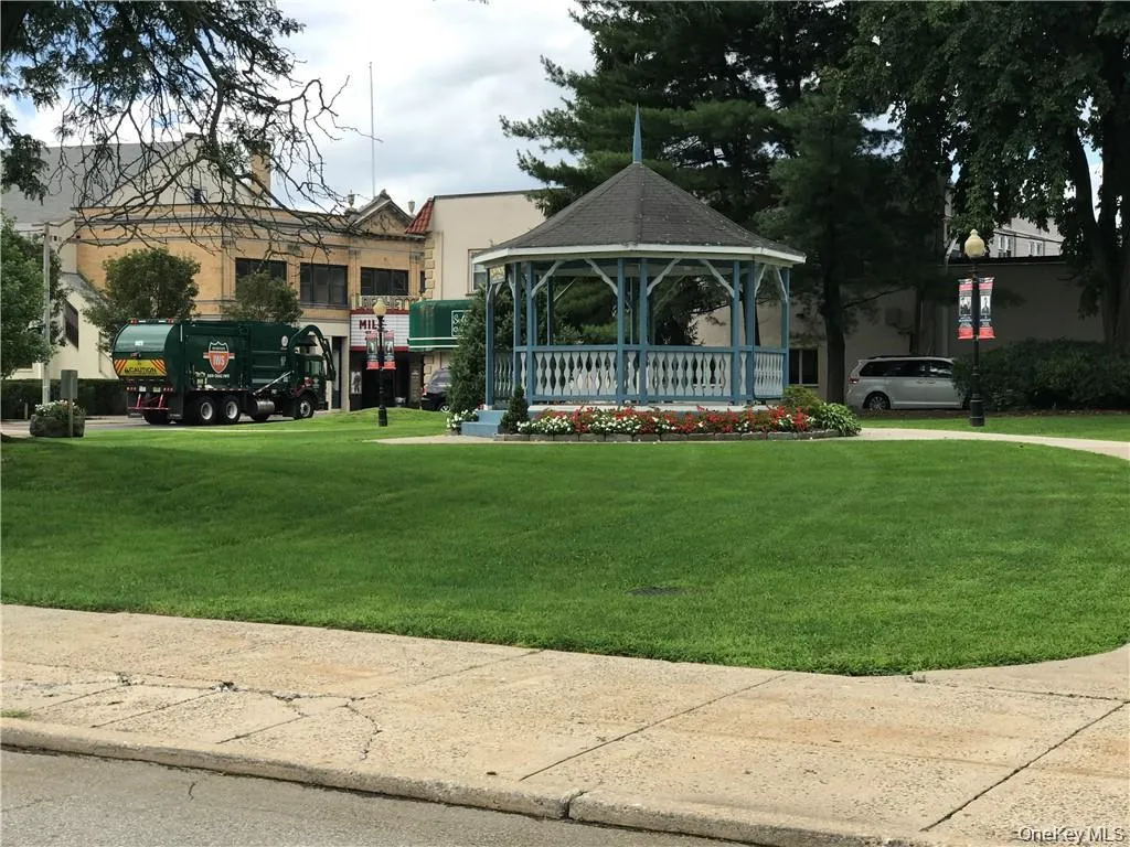 35 Park Avenue, Ramapo, NY, 1 Bedroom Bedrooms, 4 Rooms Rooms,1 BathroomBathrooms,Residential Lease,For Rent,Park,0,1038373 35 Park Avenue, Ramapo, NY, 1 Bedroom Bedrooms, 4 Rooms Rooms,1 BathroomBathrooms,Residential Lease,For Rent,Park,0,1038373