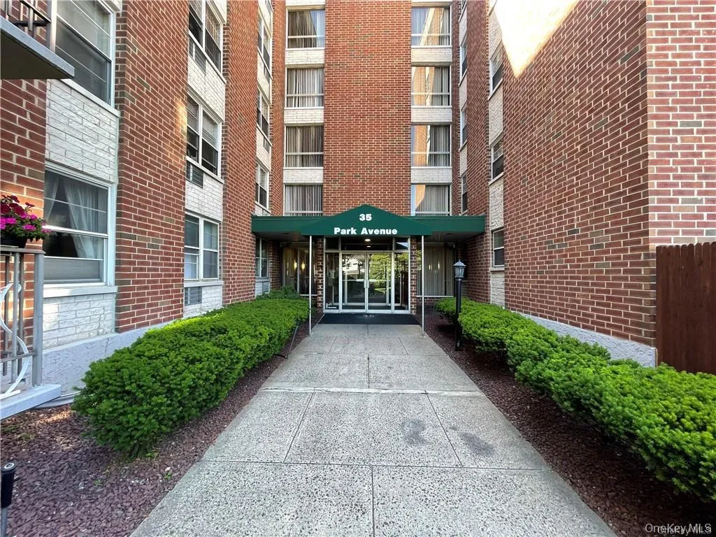 35 Park Avenue, Ramapo, NY, 1 Bedroom Bedrooms, 4 Rooms Rooms,1 BathroomBathrooms,Residential Lease,For Rent,Park,0,1038373 35 Park Avenue, Ramapo, NY, 1 Bedroom Bedrooms, 4 Rooms Rooms,1 BathroomBathrooms,Residential Lease,For Rent,Park,0,1038373