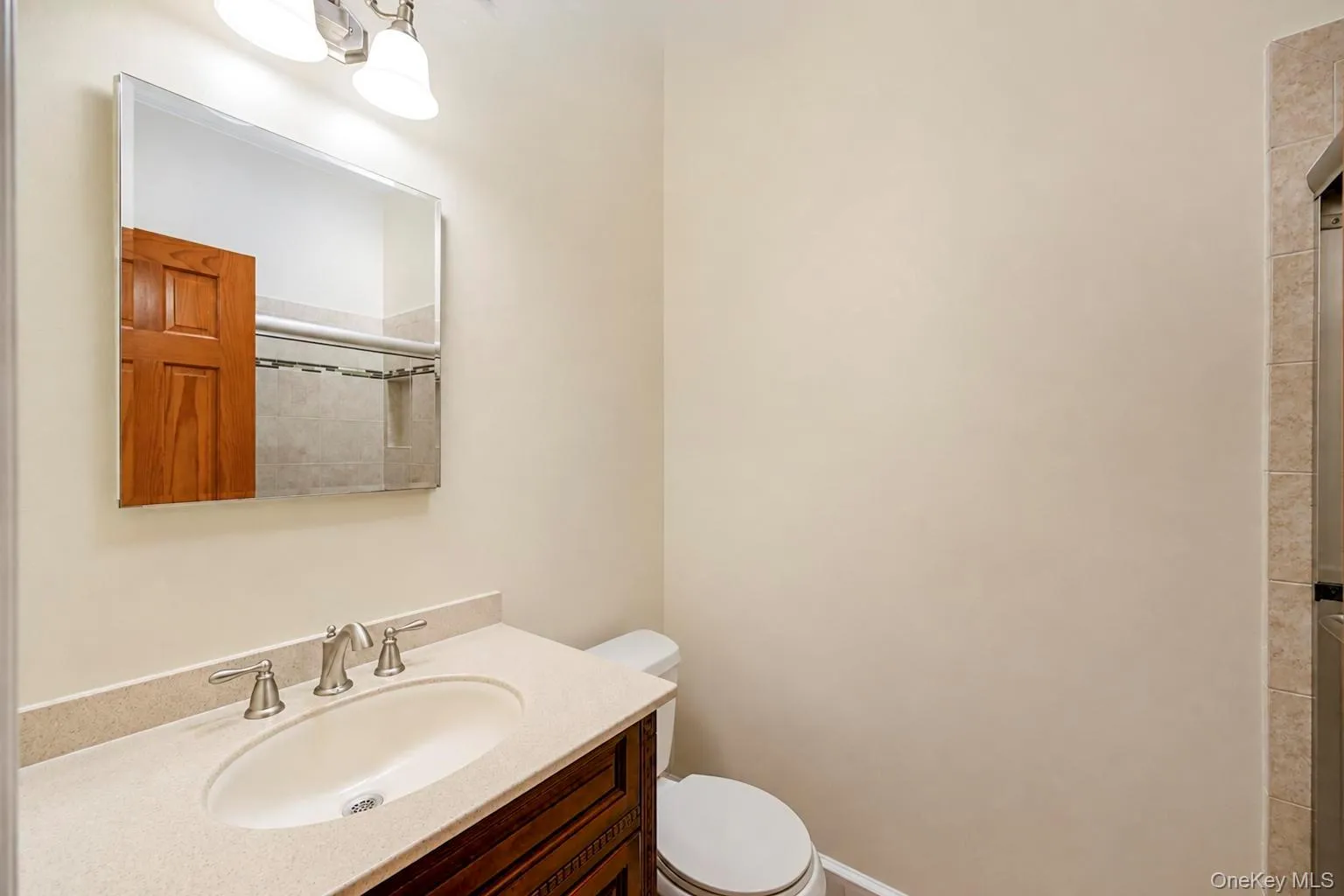 29 Niewood Drive, Brookhaven, NY, 4 Bedrooms Bedrooms, 10 Rooms Rooms,3 BathroomsBathrooms,Residential,For Rent,Niewood,0,1038374 29 Niewood Drive, Brookhaven, NY, 4 Bedrooms Bedrooms, 10 Rooms Rooms,3 BathroomsBathrooms,Residential,For Rent,Niewood,0,1038374