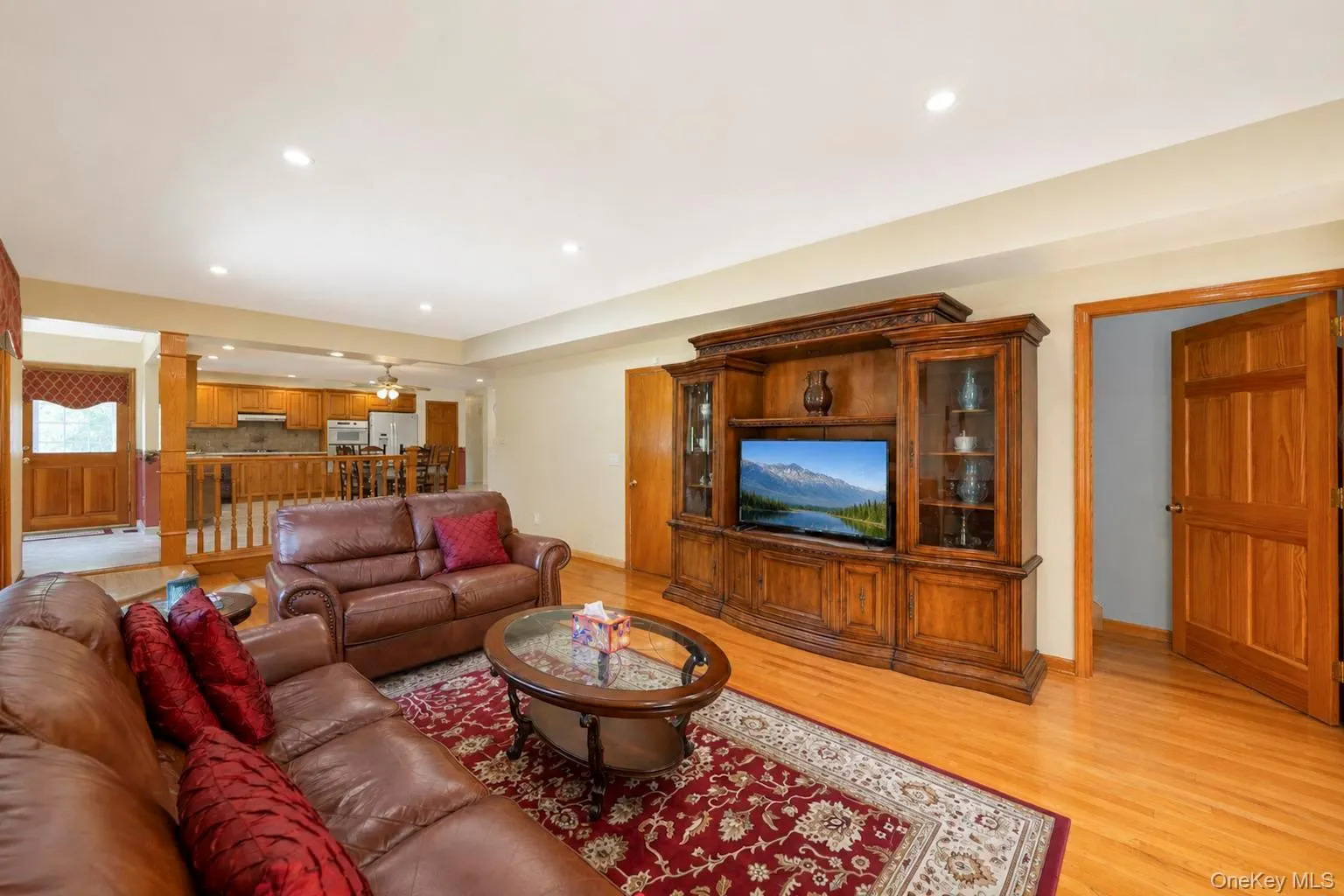 29 Niewood Drive, Brookhaven, NY, 4 Bedrooms Bedrooms, 10 Rooms Rooms,3 BathroomsBathrooms,Residential,For Rent,Niewood,0,1038374 29 Niewood Drive, Brookhaven, NY, 4 Bedrooms Bedrooms, 10 Rooms Rooms,3 BathroomsBathrooms,Residential,For Rent,Niewood,0,1038374