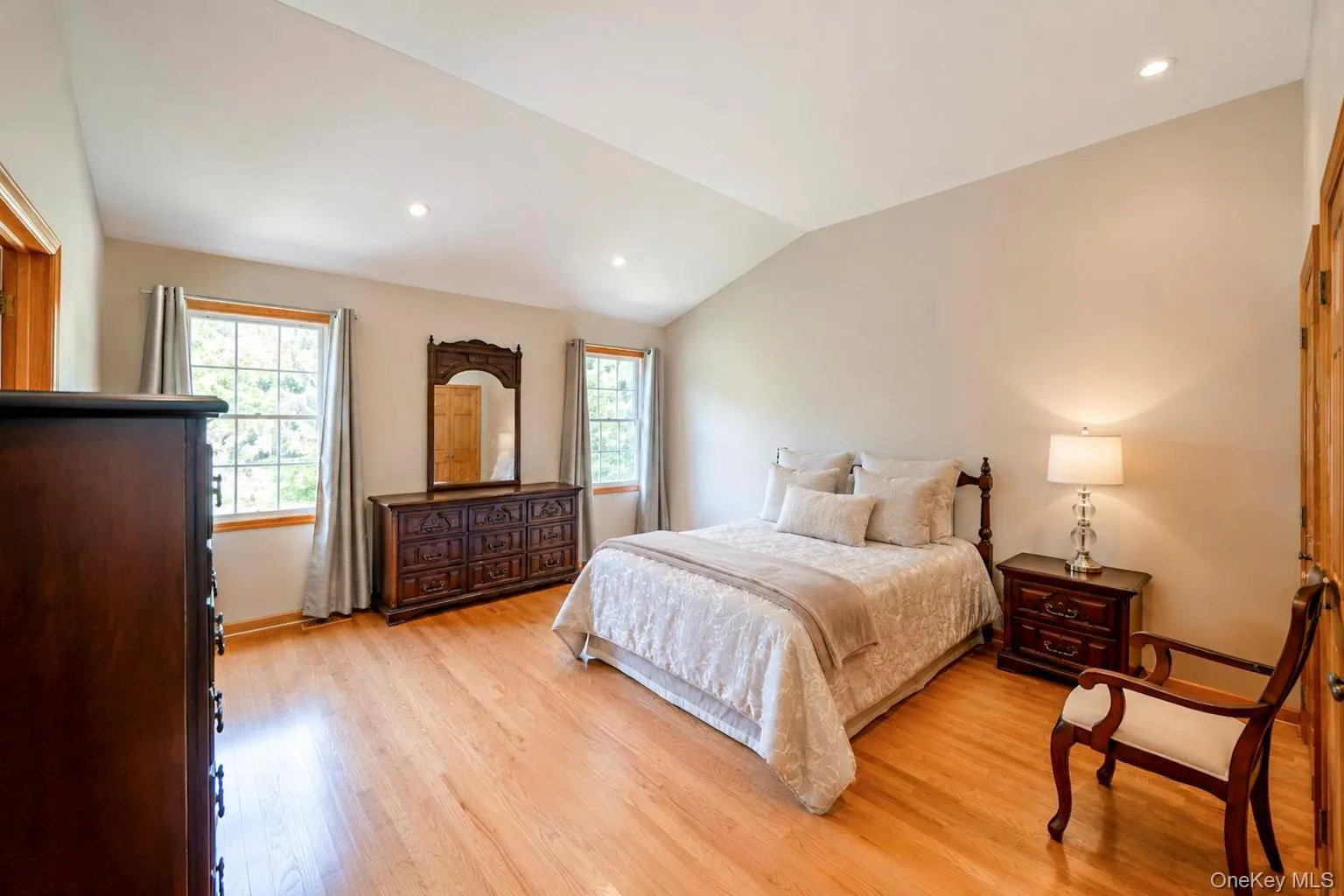 29 Niewood Drive, Brookhaven, NY, 4 Bedrooms Bedrooms, 10 Rooms Rooms,3 BathroomsBathrooms,Residential,For Rent,Niewood,0,1038374 29 Niewood Drive, Brookhaven, NY, 4 Bedrooms Bedrooms, 10 Rooms Rooms,3 BathroomsBathrooms,Residential,For Rent,Niewood,0,1038374