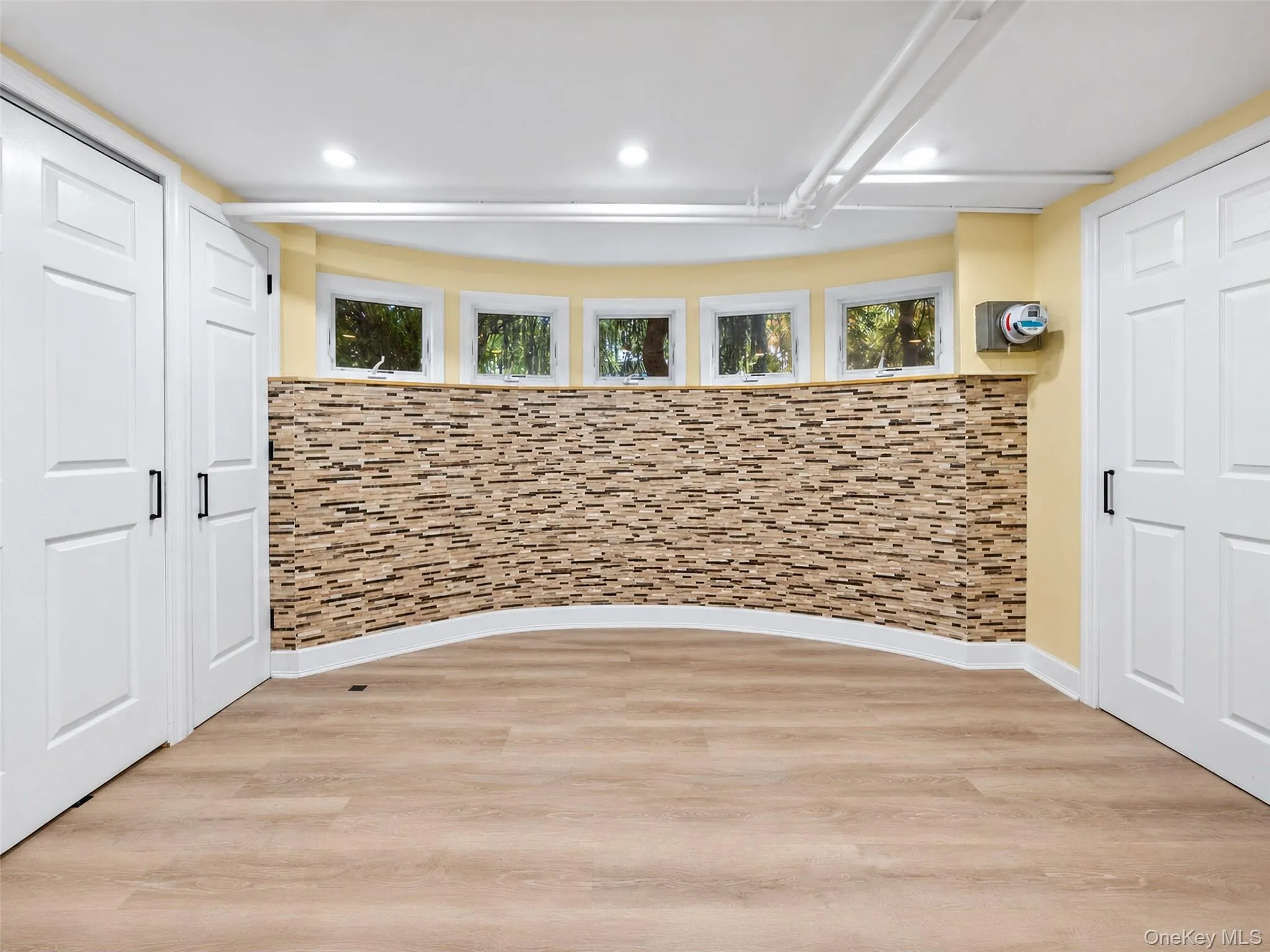 1265 Hollywood Avenue, New York, NY, 4 Bedrooms Bedrooms, 10 Rooms Rooms,2 BathroomsBathrooms,Residential,For Rent,Hollywood,0,1038375 1265 Hollywood Avenue, New York, NY, 4 Bedrooms Bedrooms, 10 Rooms Rooms,2 BathroomsBathrooms,Residential,For Rent,Hollywood,0,1038375