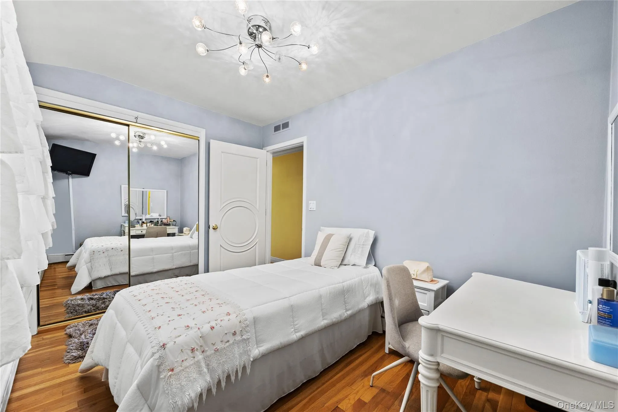 1265 Hollywood Avenue, New York, NY, 4 Bedrooms Bedrooms, 10 Rooms Rooms,2 BathroomsBathrooms,Residential,For Rent,Hollywood,0,1038375 1265 Hollywood Avenue, New York, NY, 4 Bedrooms Bedrooms, 10 Rooms Rooms,2 BathroomsBathrooms,Residential,For Rent,Hollywood,0,1038375