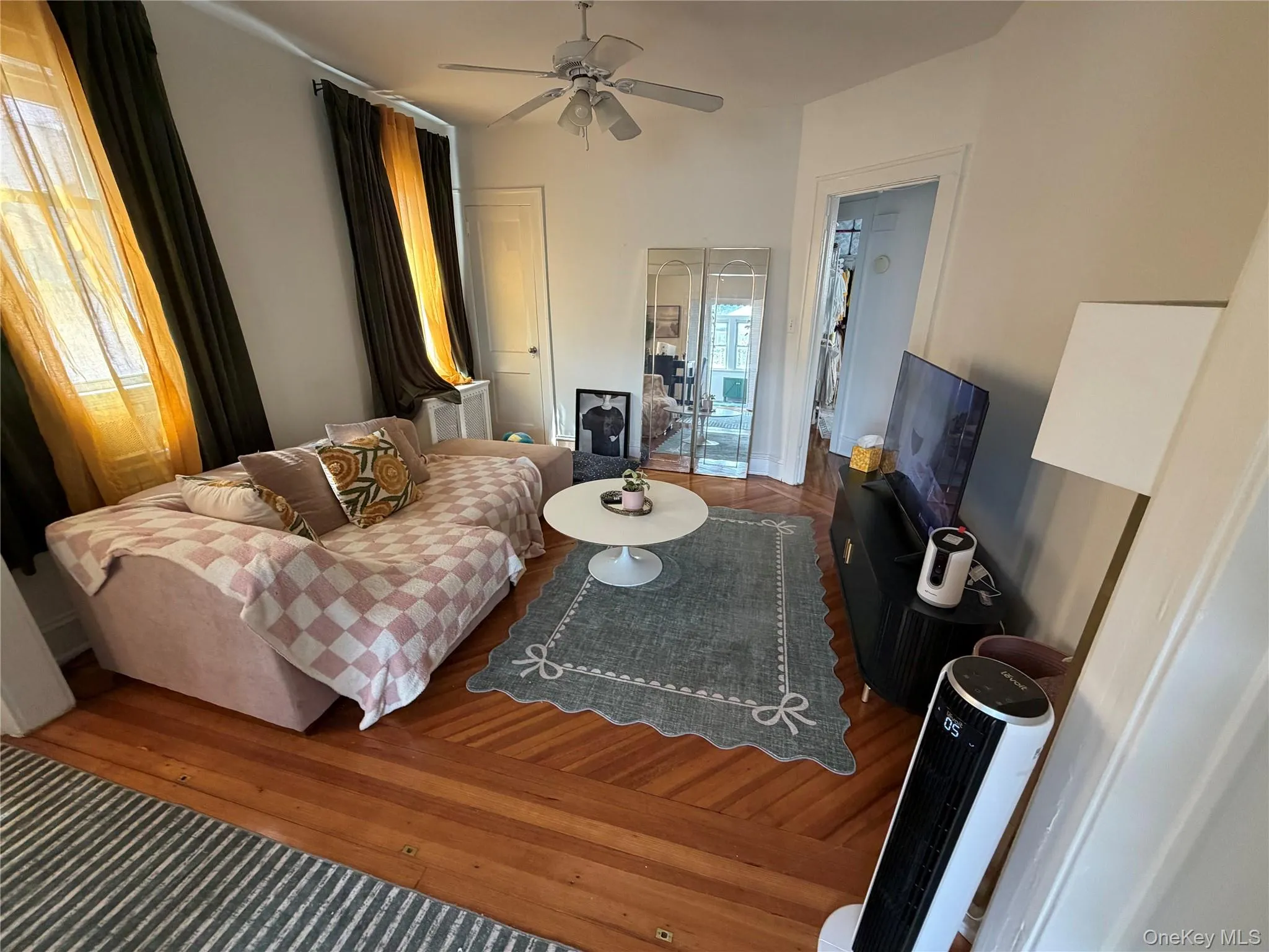 527 Beech Street, Long Beach, NY, 2 Bedrooms Bedrooms, 5 Rooms Rooms,1 BathroomBathrooms,Residential Lease,For Rent,Beech,0,1038382 527 Beech Street, Long Beach, NY, 2 Bedrooms Bedrooms, 5 Rooms Rooms,1 BathroomBathrooms,Residential Lease,For Rent,Beech,0,1038382