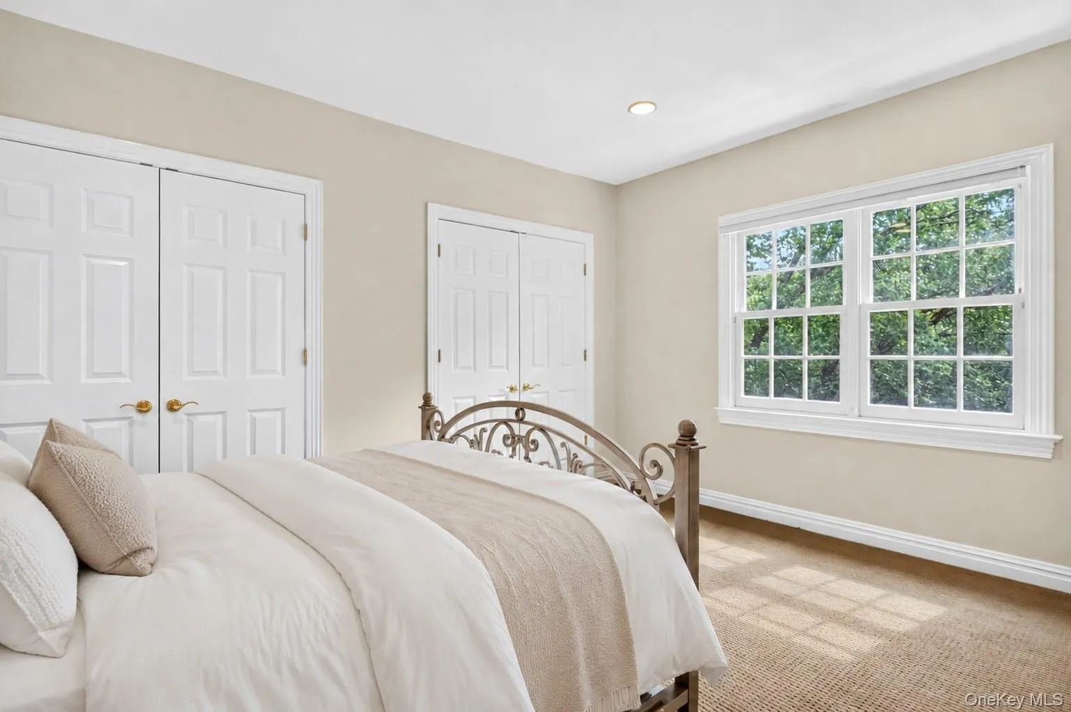 63 Charney Court, North Hempstead, NY, 4 Bedrooms Bedrooms, 10 Rooms Rooms,4 BathroomsBathrooms,Residential,For Rent,Charney,0,1038383 63 Charney Court, North Hempstead, NY, 4 Bedrooms Bedrooms, 10 Rooms Rooms,4 BathroomsBathrooms,Residential,For Rent,Charney,0,1038383