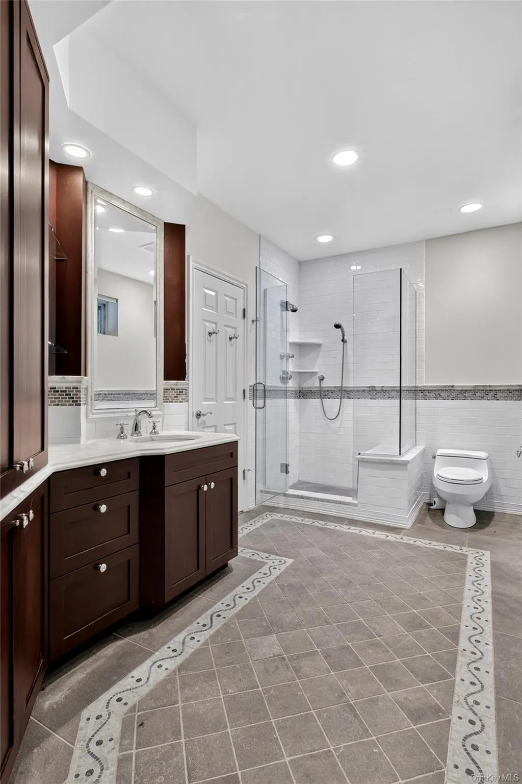 63 Charney Court, North Hempstead, NY, 4 Bedrooms Bedrooms, 10 Rooms Rooms,4 BathroomsBathrooms,Residential,For Rent,Charney,0,1038383 63 Charney Court, North Hempstead, NY, 4 Bedrooms Bedrooms, 10 Rooms Rooms,4 BathroomsBathrooms,Residential,For Rent,Charney,0,1038383