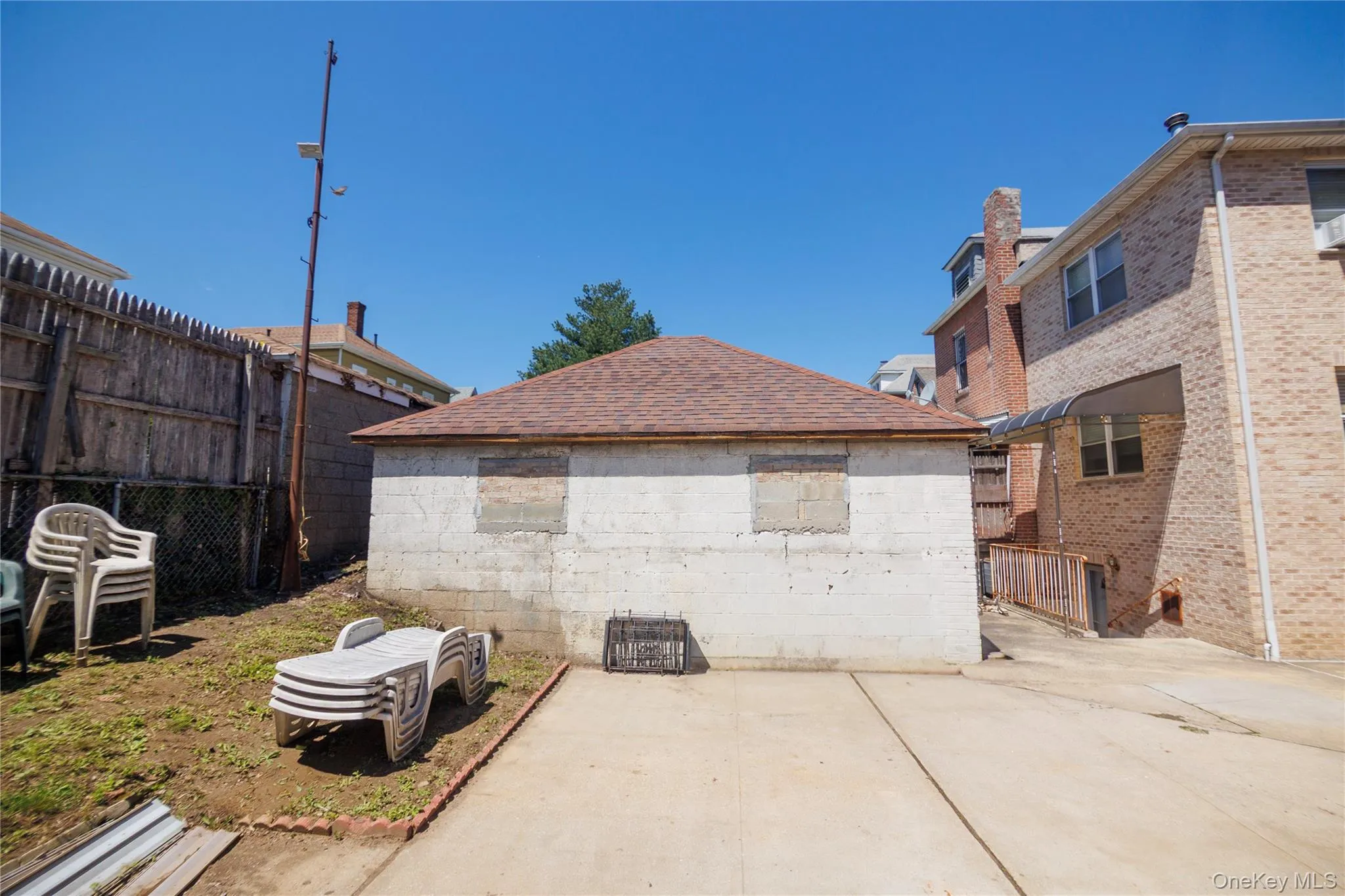 1715 Hering Avenue, New York, NY, 5 Bedrooms Bedrooms, 9 Rooms Rooms,2 BathroomsBathrooms,Residential,For Rent,Hering,0,1038386 1715 Hering Avenue, New York, NY, 5 Bedrooms Bedrooms, 9 Rooms Rooms,2 BathroomsBathrooms,Residential,For Rent,Hering,0,1038386