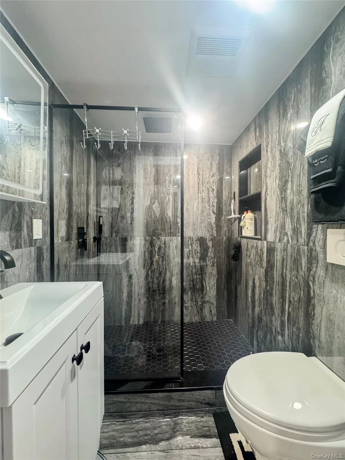 1715 Hering Avenue, New York, NY, 5 Bedrooms Bedrooms, 9 Rooms Rooms,2 BathroomsBathrooms,Residential,For Rent,Hering,0,1038386 1715 Hering Avenue, New York, NY, 5 Bedrooms Bedrooms, 9 Rooms Rooms,2 BathroomsBathrooms,Residential,For Rent,Hering,0,1038386