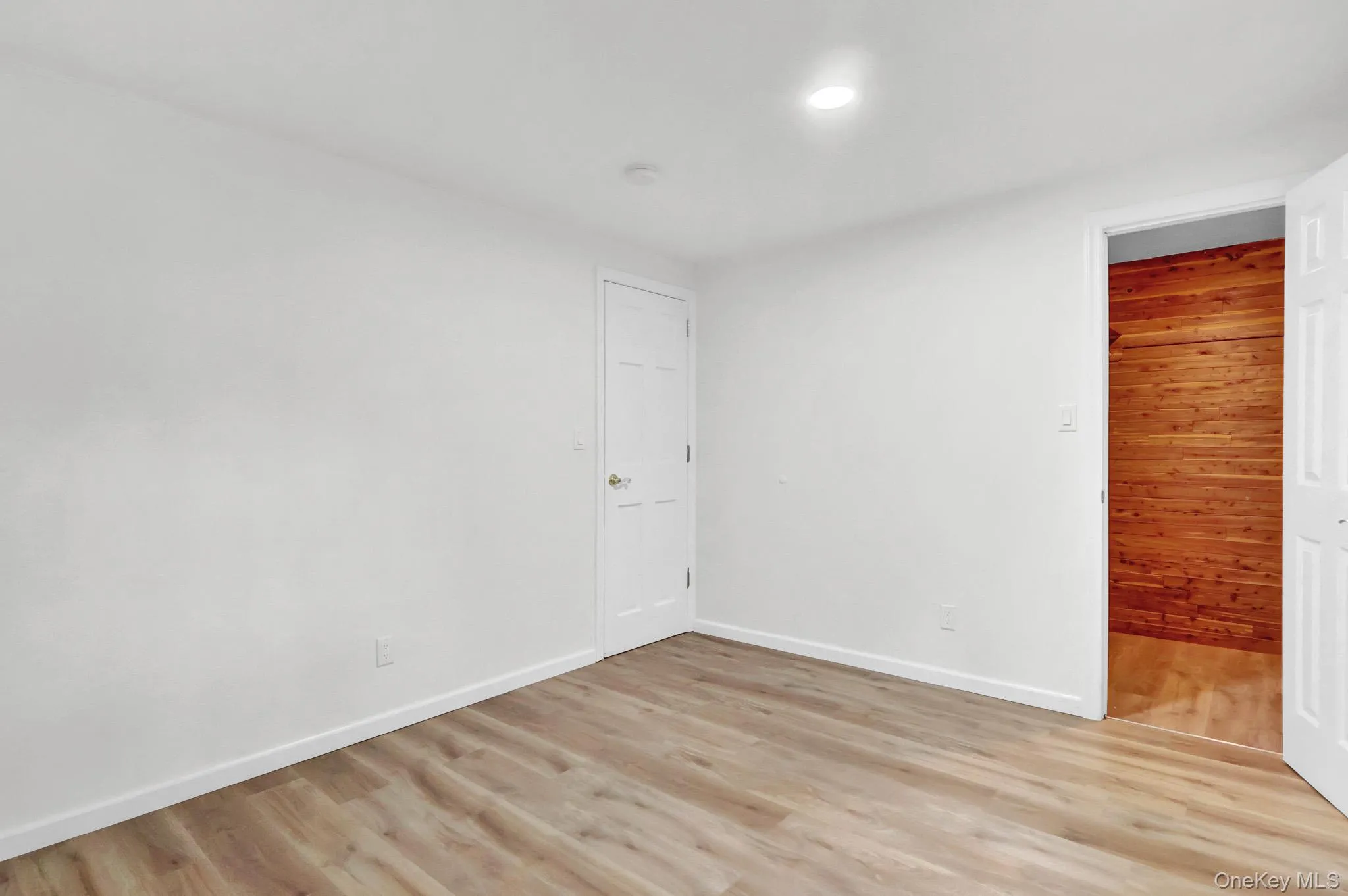 653 Meadow Road, Smithtown, NY, 4 Bedrooms Bedrooms, 10 Rooms Rooms,2 BathroomsBathrooms,Residential,For Rent,Meadow,0,1038388 653 Meadow Road, Smithtown, NY, 4 Bedrooms Bedrooms, 10 Rooms Rooms,2 BathroomsBathrooms,Residential,For Rent,Meadow,0,1038388