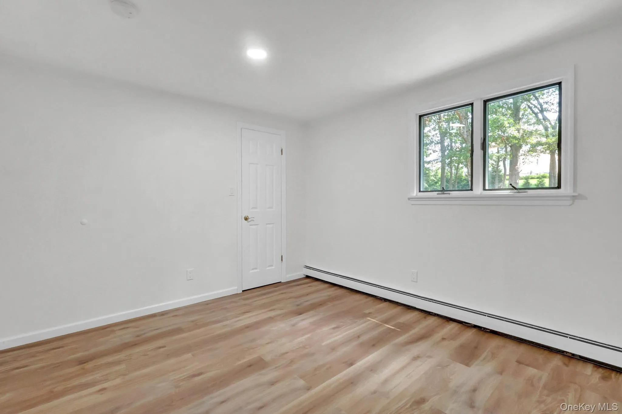 653 Meadow Road, Smithtown, NY, 4 Bedrooms Bedrooms, 10 Rooms Rooms,2 BathroomsBathrooms,Residential,For Rent,Meadow,0,1038388 653 Meadow Road, Smithtown, NY, 4 Bedrooms Bedrooms, 10 Rooms Rooms,2 BathroomsBathrooms,Residential,For Rent,Meadow,0,1038388