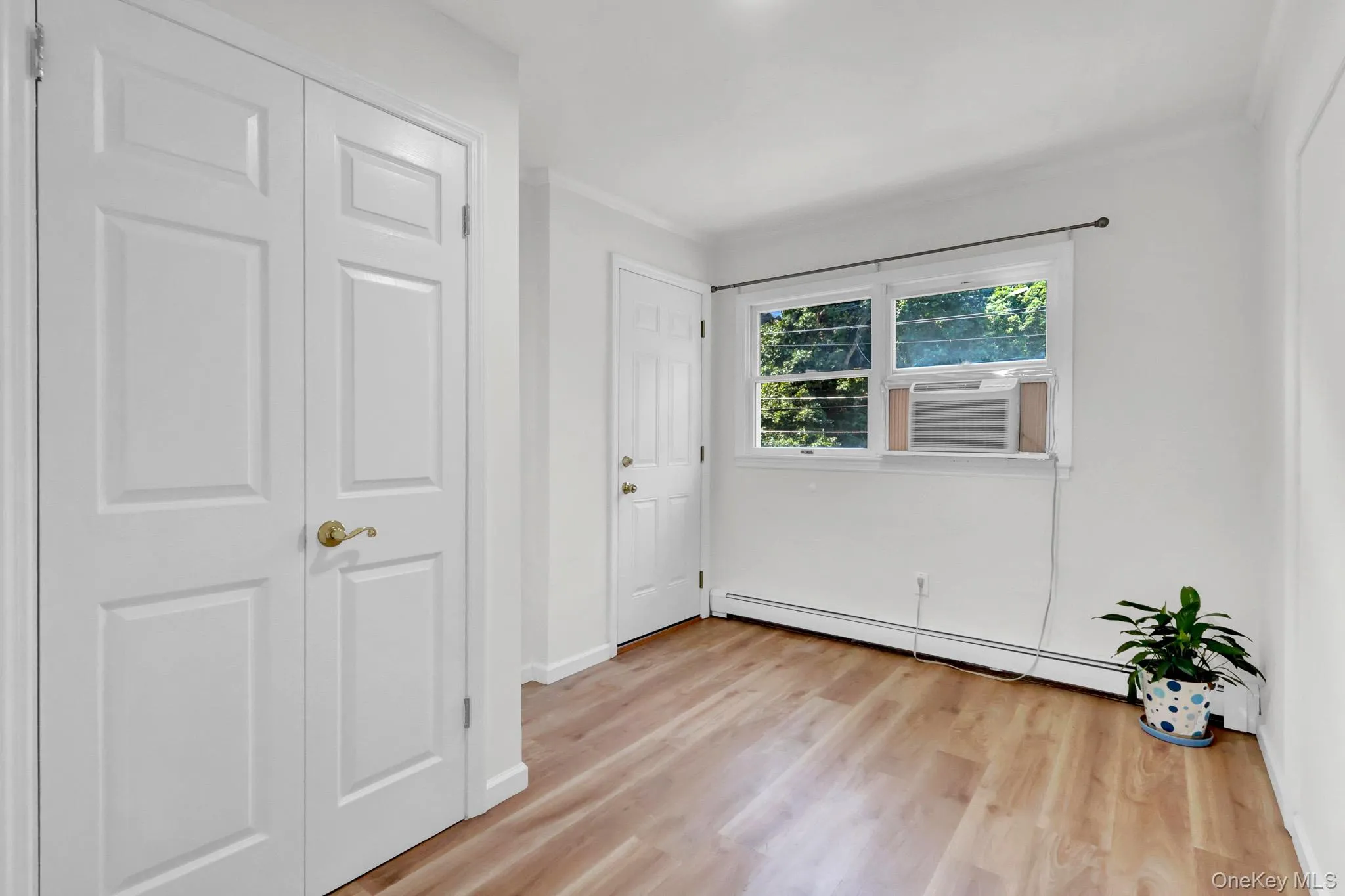 653 Meadow Road, Smithtown, NY, 4 Bedrooms Bedrooms, 10 Rooms Rooms,2 BathroomsBathrooms,Residential,For Rent,Meadow,0,1038388 653 Meadow Road, Smithtown, NY, 4 Bedrooms Bedrooms, 10 Rooms Rooms,2 BathroomsBathrooms,Residential,For Rent,Meadow,0,1038388