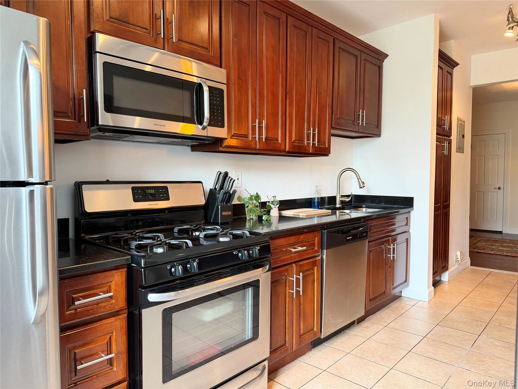 531 Lincoln Avenue, Mount Vernon, NY, 3 Bedrooms Bedrooms, 6 Rooms Rooms,1 BathroomBathrooms,Residential,For Rent,Lincoln,0,1038391 531 Lincoln Avenue, Mount Vernon, NY, 3 Bedrooms Bedrooms, 6 Rooms Rooms,1 BathroomBathrooms,Residential,For Rent,Lincoln,0,1038391