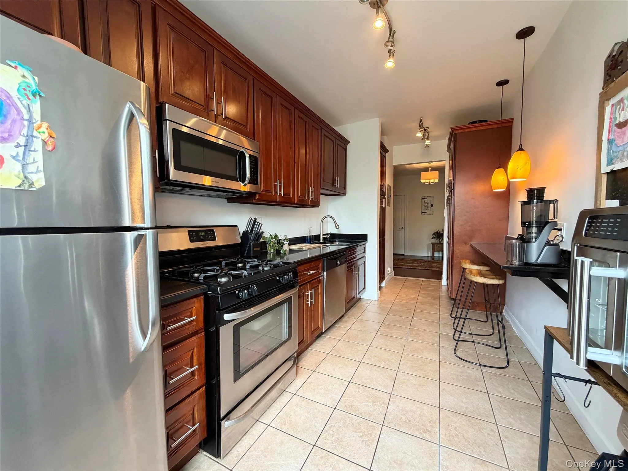 531 Lincoln Avenue, Mount Vernon, NY, 3 Bedrooms Bedrooms, 6 Rooms Rooms,1 BathroomBathrooms,Residential,For Rent,Lincoln,0,1038391 531 Lincoln Avenue, Mount Vernon, NY, 3 Bedrooms Bedrooms, 6 Rooms Rooms,1 BathroomBathrooms,Residential,For Rent,Lincoln,0,1038391