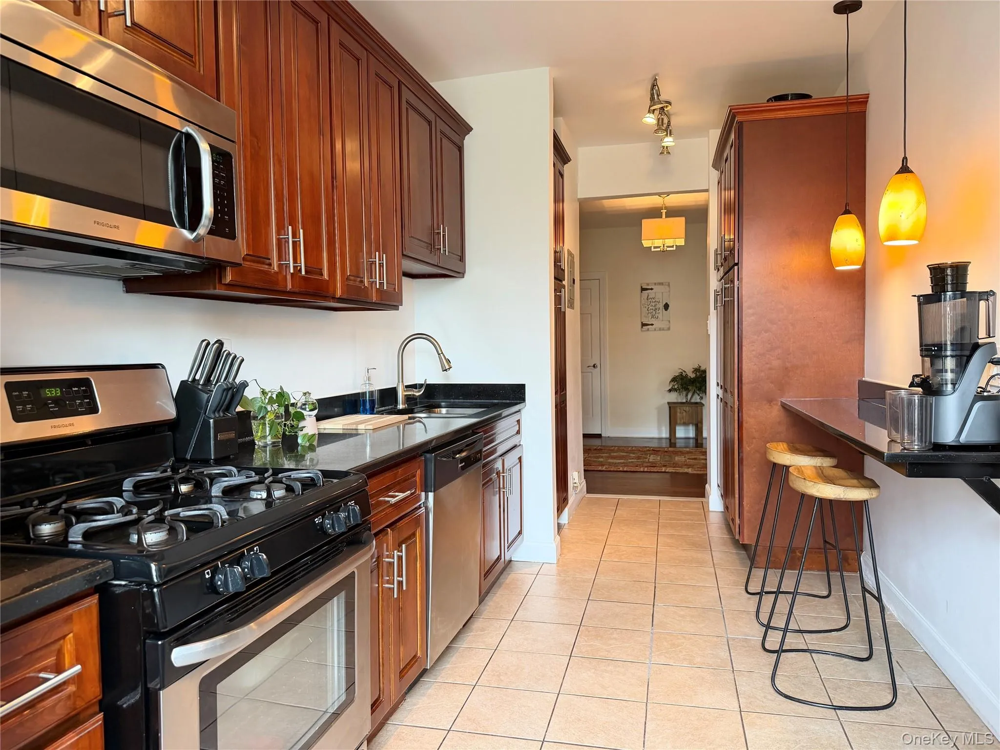 531 Lincoln Avenue, Mount Vernon, NY, 3 Bedrooms Bedrooms, 6 Rooms Rooms,1 BathroomBathrooms,Residential,For Rent,Lincoln,0,1038391 531 Lincoln Avenue, Mount Vernon, NY, 3 Bedrooms Bedrooms, 6 Rooms Rooms,1 BathroomBathrooms,Residential,For Rent,Lincoln,0,1038391