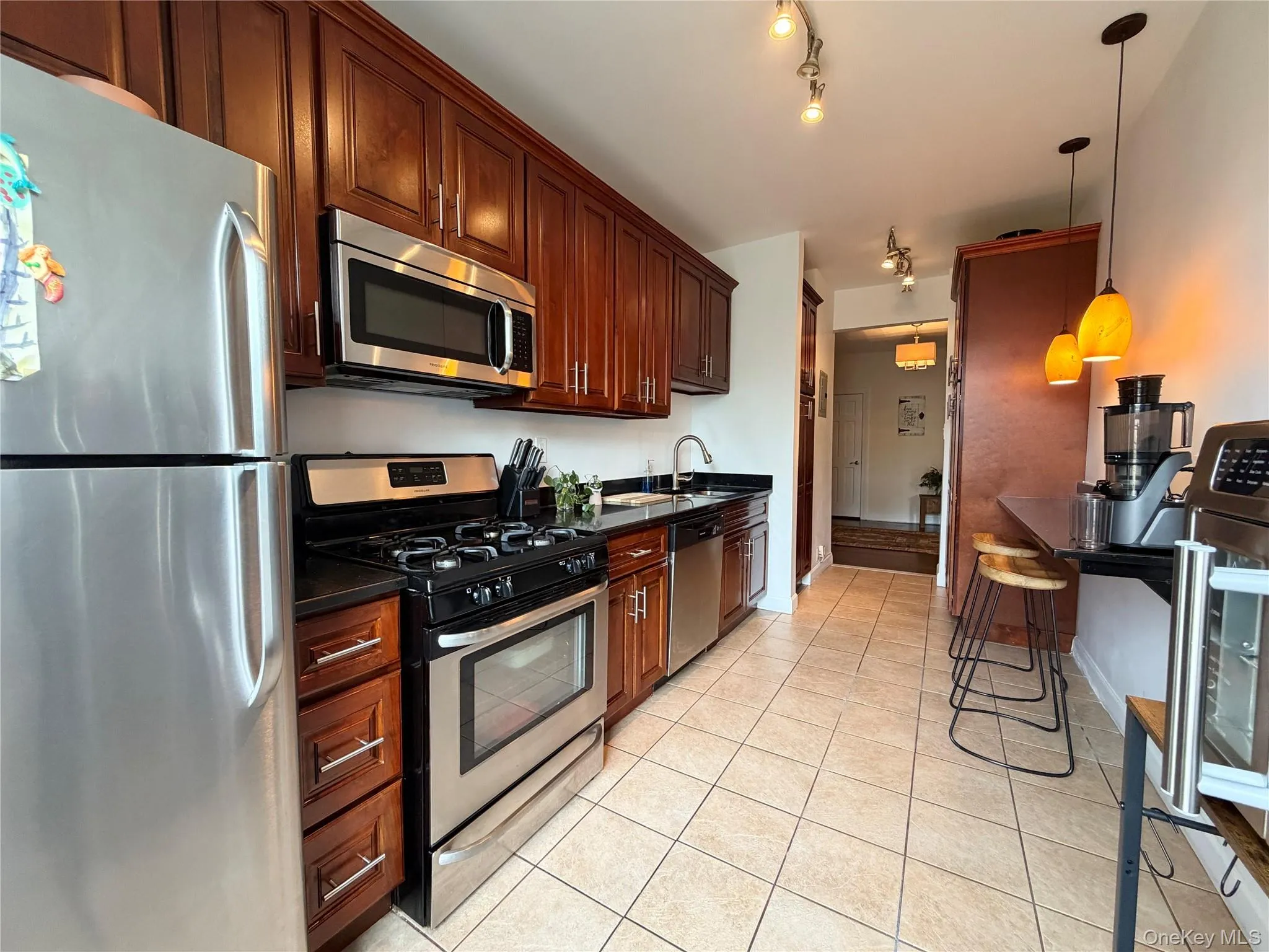 531 Lincoln Avenue, Mount Vernon, NY, 3 Bedrooms Bedrooms, 6 Rooms Rooms,1 BathroomBathrooms,Residential,For Rent,Lincoln,0,1038391 531 Lincoln Avenue, Mount Vernon, NY, 3 Bedrooms Bedrooms, 6 Rooms Rooms,1 BathroomBathrooms,Residential,For Rent,Lincoln,0,1038391