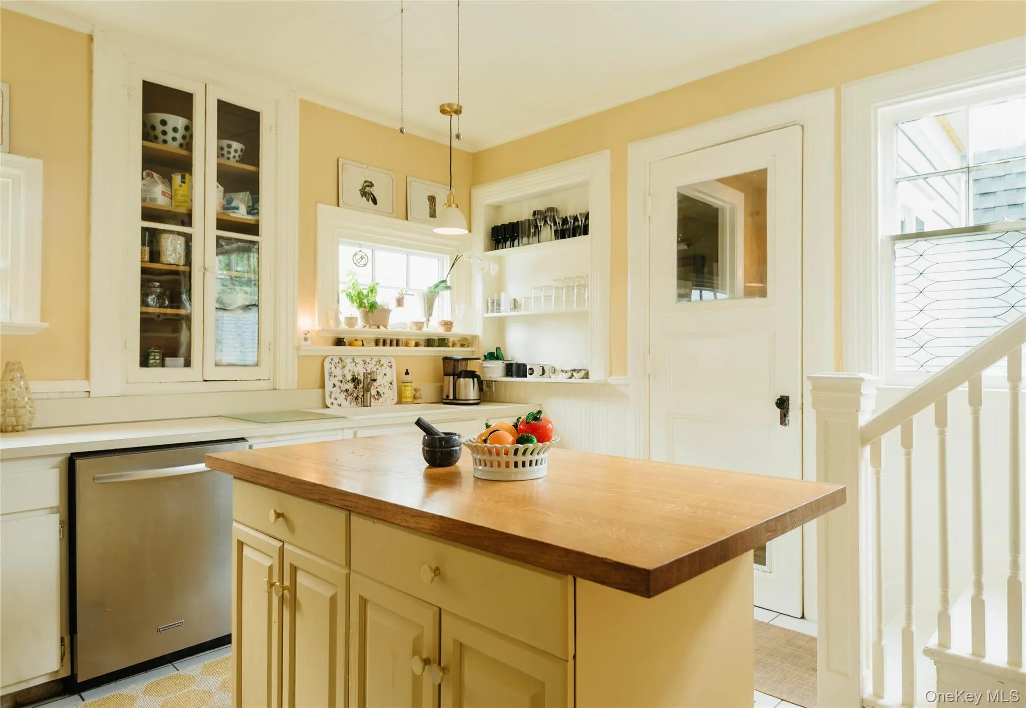 140 Main Street, Kingston, NY, 4 Bedrooms Bedrooms, 8 Rooms Rooms,2 BathroomsBathrooms,Residential,For Rent,Main,0,1038398 140 Main Street, Kingston, NY, 4 Bedrooms Bedrooms, 8 Rooms Rooms,2 BathroomsBathrooms,Residential,For Rent,Main,0,1038398