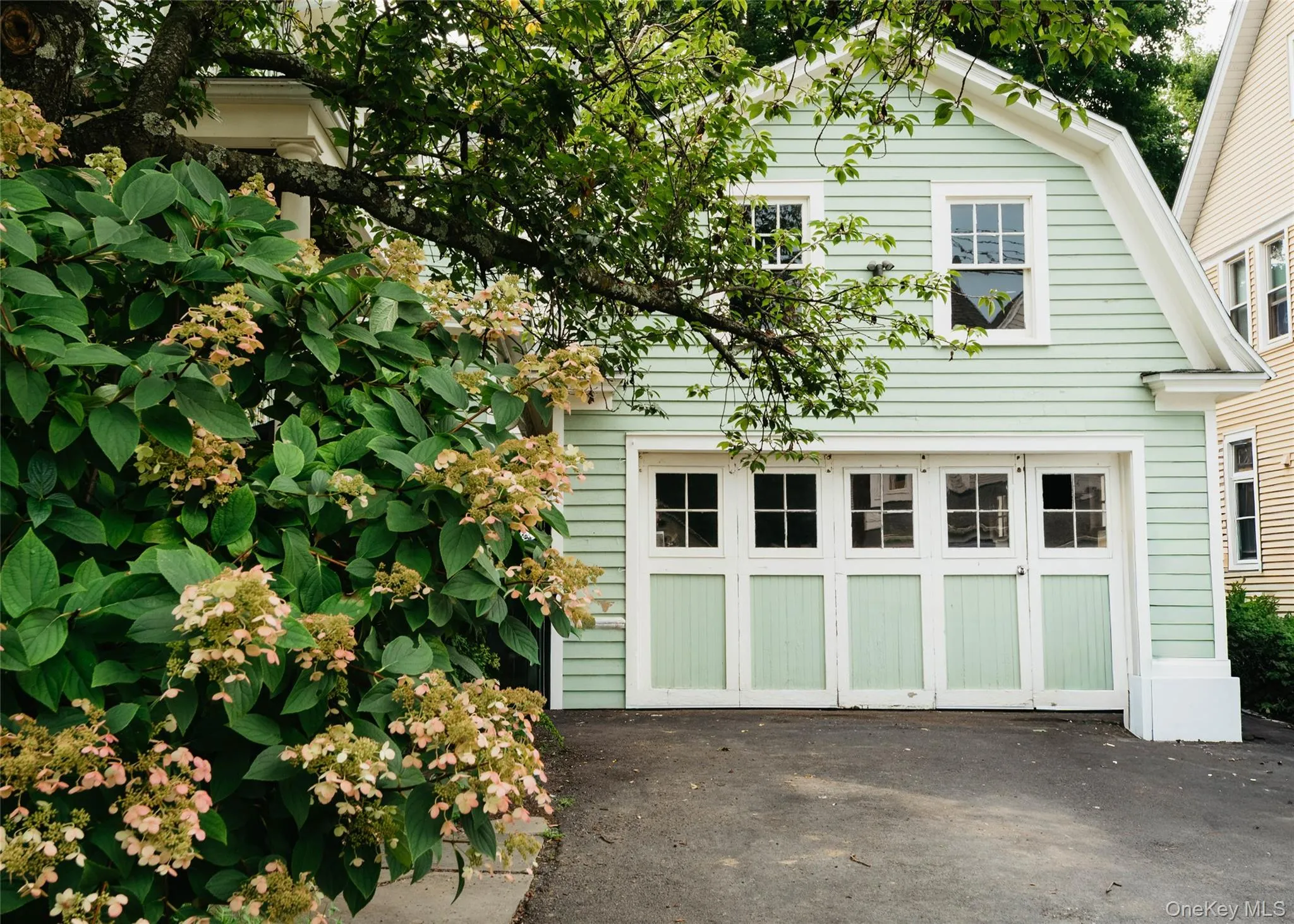 140 Main Street, Kingston, NY, 4 Bedrooms Bedrooms, 8 Rooms Rooms,2 BathroomsBathrooms,Residential,For Rent,Main,0,1038398 140 Main Street, Kingston, NY, 4 Bedrooms Bedrooms, 8 Rooms Rooms,2 BathroomsBathrooms,Residential,For Rent,Main,0,1038398