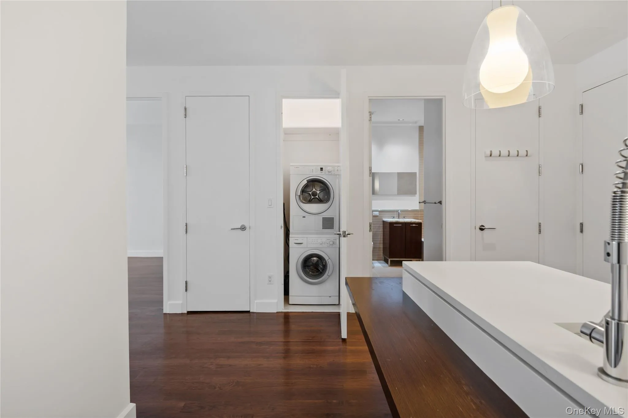 2-17 51st Avenue, New York, NY, 1 Bedroom Bedrooms, 3 Rooms Rooms,1 BathroomBathrooms,Residential Lease,For Rent,51st Avenue,0,1038400 2-17 51st Avenue, New York, NY, 1 Bedroom Bedrooms, 3 Rooms Rooms,1 BathroomBathrooms,Residential Lease,For Rent,51st Avenue,0,1038400