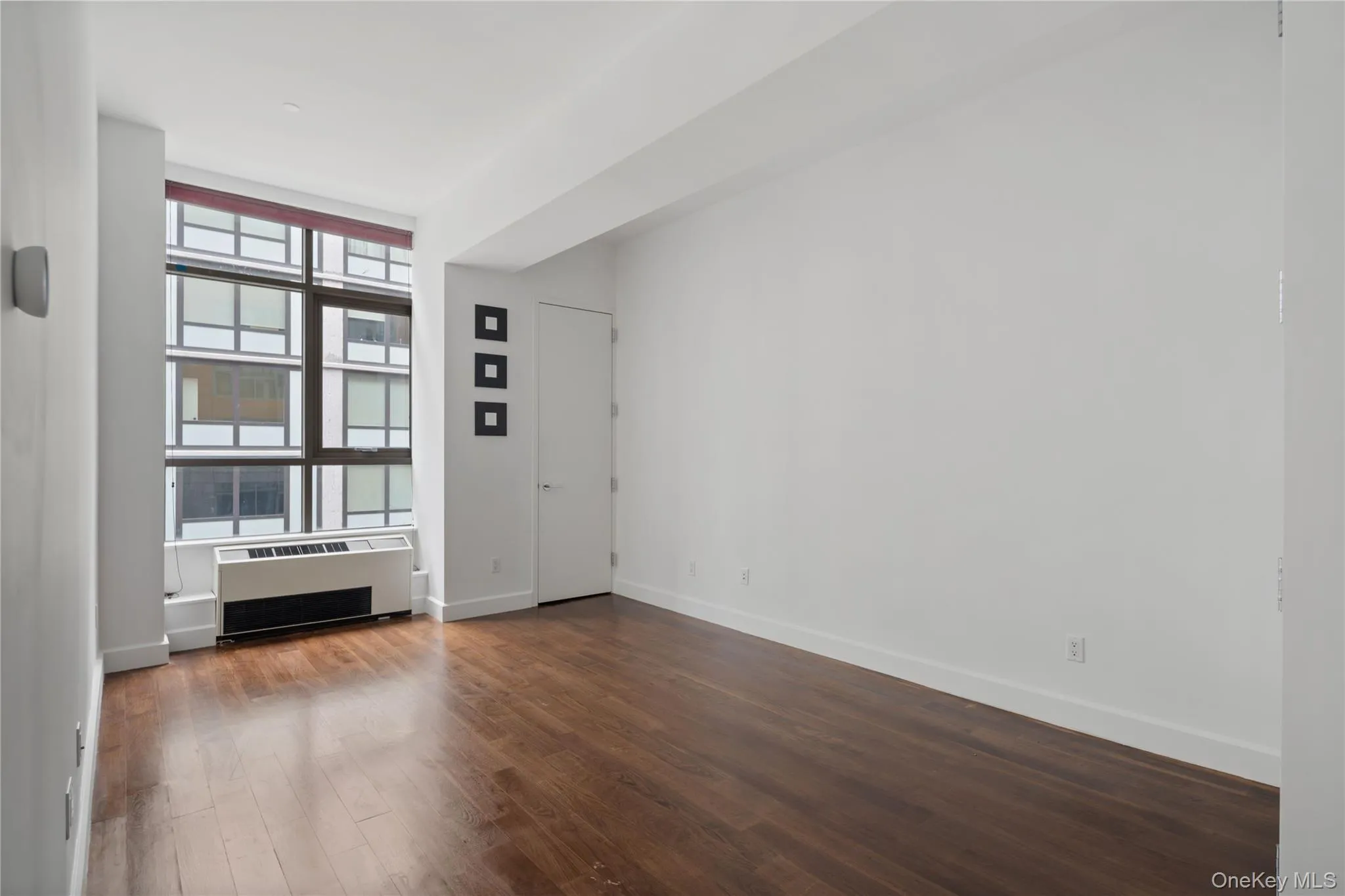 2-17 51st Avenue, New York, NY, 1 Bedroom Bedrooms, 3 Rooms Rooms,1 BathroomBathrooms,Residential Lease,For Rent,51st Avenue,0,1038400 2-17 51st Avenue, New York, NY, 1 Bedroom Bedrooms, 3 Rooms Rooms,1 BathroomBathrooms,Residential Lease,For Rent,51st Avenue,0,1038400