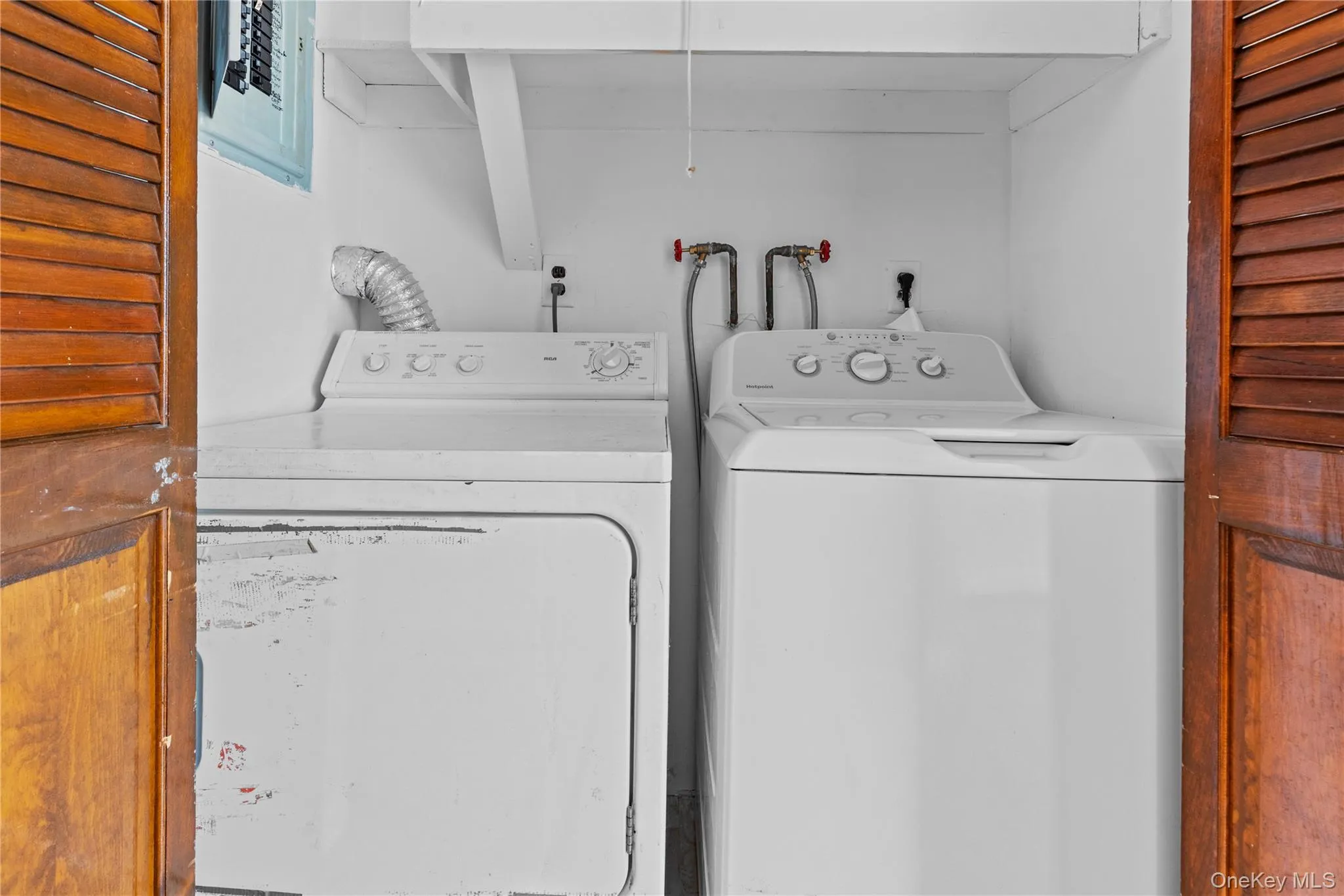 43 Virginia Avenue, Long Beach, NY, 2 Bedrooms Bedrooms, 6 Rooms Rooms,1 BathroomBathrooms,Residential Lease,For Rent,Virginia,0,1038401 43 Virginia Avenue, Long Beach, NY, 2 Bedrooms Bedrooms, 6 Rooms Rooms,1 BathroomBathrooms,Residential Lease,For Rent,Virginia,0,1038401