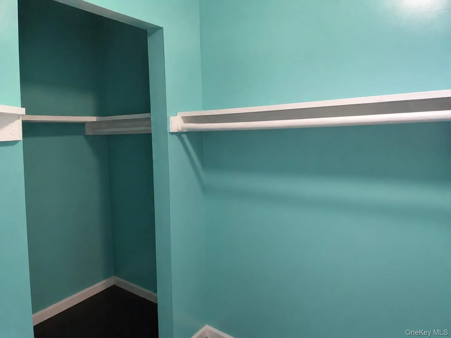 6 Chalden Court, Huntington, NY, 5 Bedrooms Bedrooms, 11 Rooms Rooms,2 BathroomsBathrooms,Residential,For Rent,Chalden,0,1038402 6 Chalden Court, Huntington, NY, 5 Bedrooms Bedrooms, 11 Rooms Rooms,2 BathroomsBathrooms,Residential,For Rent,Chalden,0,1038402