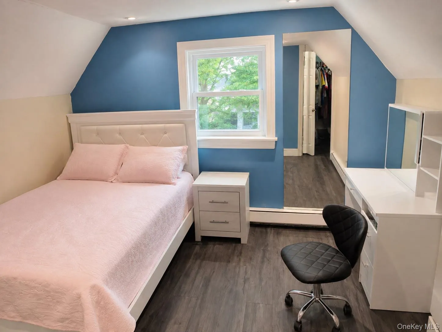 6 Chalden Court, Huntington, NY, 5 Bedrooms Bedrooms, 11 Rooms Rooms,2 BathroomsBathrooms,Residential,For Rent,Chalden,0,1038402 6 Chalden Court, Huntington, NY, 5 Bedrooms Bedrooms, 11 Rooms Rooms,2 BathroomsBathrooms,Residential,For Rent,Chalden,0,1038402