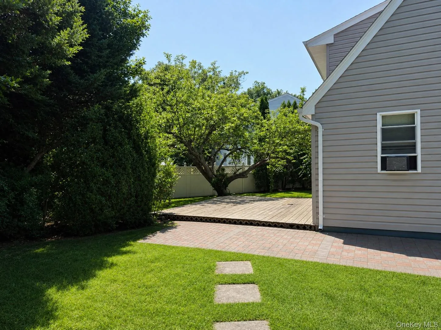 6 Chalden Court, Huntington, NY, 5 Bedrooms Bedrooms, 11 Rooms Rooms,2 BathroomsBathrooms,Residential,For Rent,Chalden,0,1038402 6 Chalden Court, Huntington, NY, 5 Bedrooms Bedrooms, 11 Rooms Rooms,2 BathroomsBathrooms,Residential,For Rent,Chalden,0,1038402