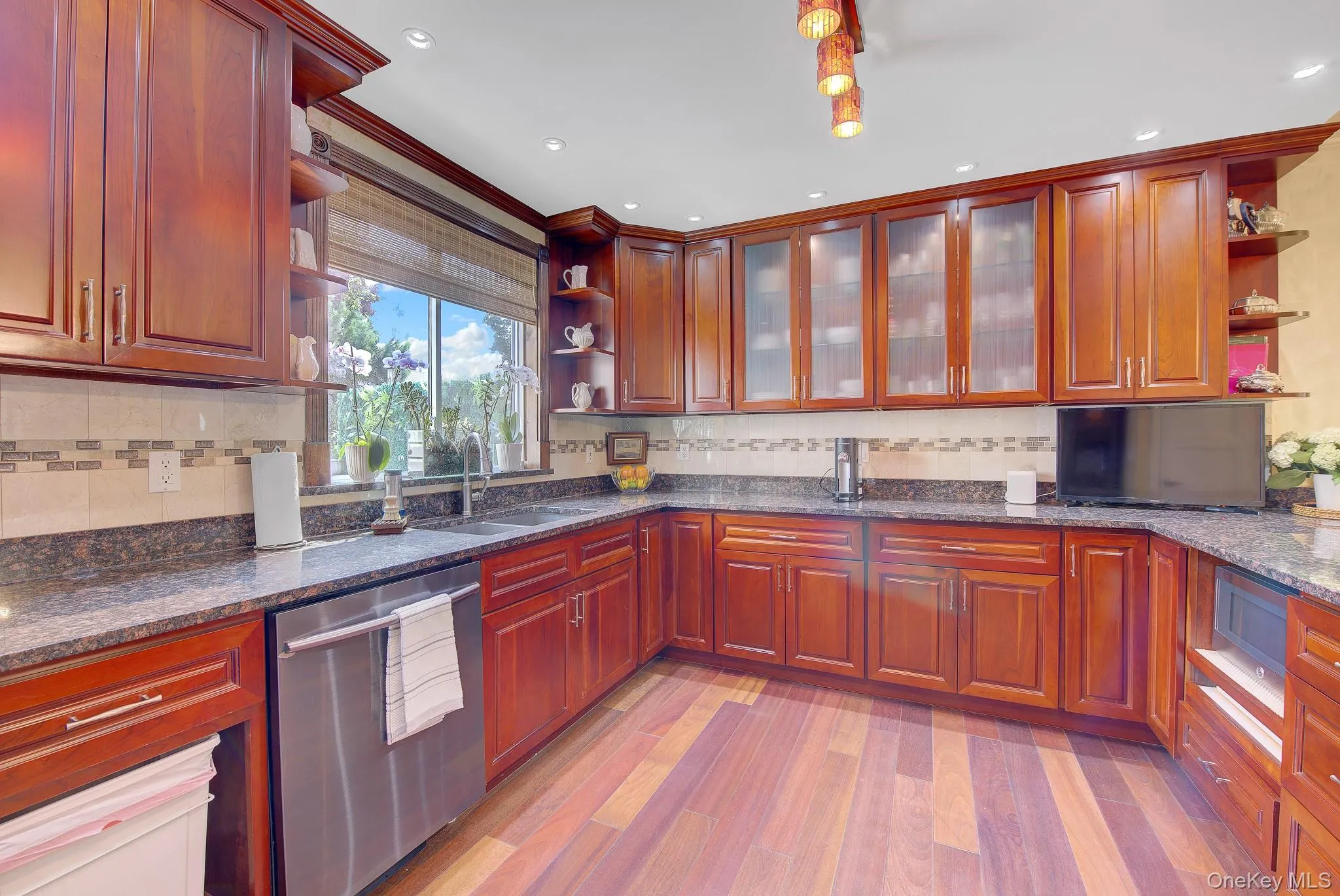 9137 91st Street, New York, NY, 3 Bedrooms Bedrooms, 9 Rooms Rooms,2 BathroomsBathrooms,Residential,For Rent,91st,0,1038403 9137 91st Street, New York, NY, 3 Bedrooms Bedrooms, 9 Rooms Rooms,2 BathroomsBathrooms,Residential,For Rent,91st,0,1038403