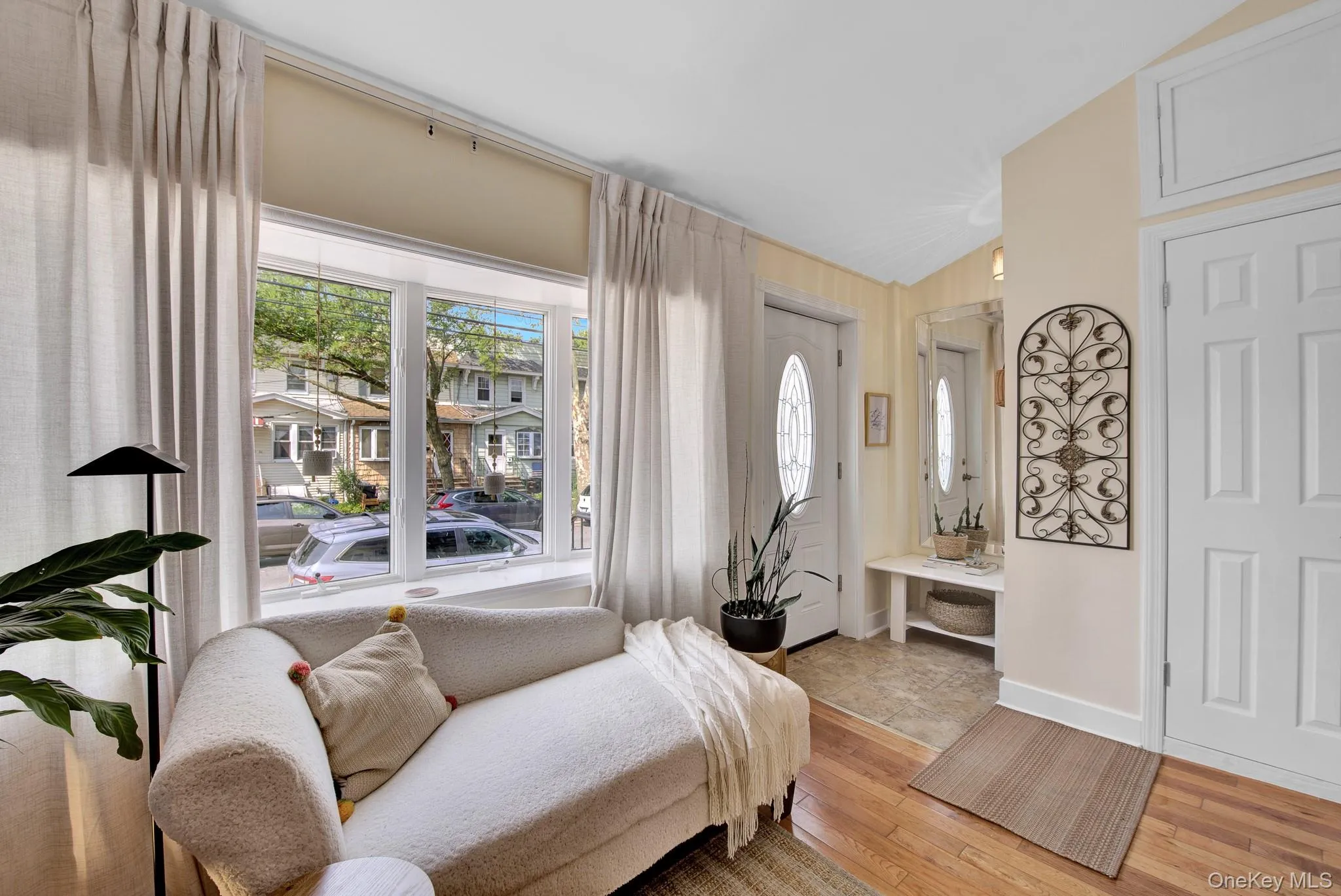 9137 91st Street, New York, NY, 3 Bedrooms Bedrooms, 9 Rooms Rooms,2 BathroomsBathrooms,Residential,For Rent,91st,0,1038403 9137 91st Street, New York, NY, 3 Bedrooms Bedrooms, 9 Rooms Rooms,2 BathroomsBathrooms,Residential,For Rent,91st,0,1038403