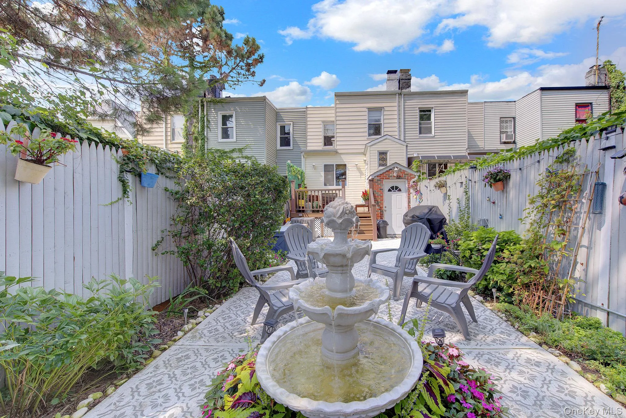 9137 91st Street, New York, NY, 3 Bedrooms Bedrooms, 9 Rooms Rooms,2 BathroomsBathrooms,Residential,For Rent,91st,0,1038403 9137 91st Street, New York, NY, 3 Bedrooms Bedrooms, 9 Rooms Rooms,2 BathroomsBathrooms,Residential,For Rent,91st,0,1038403