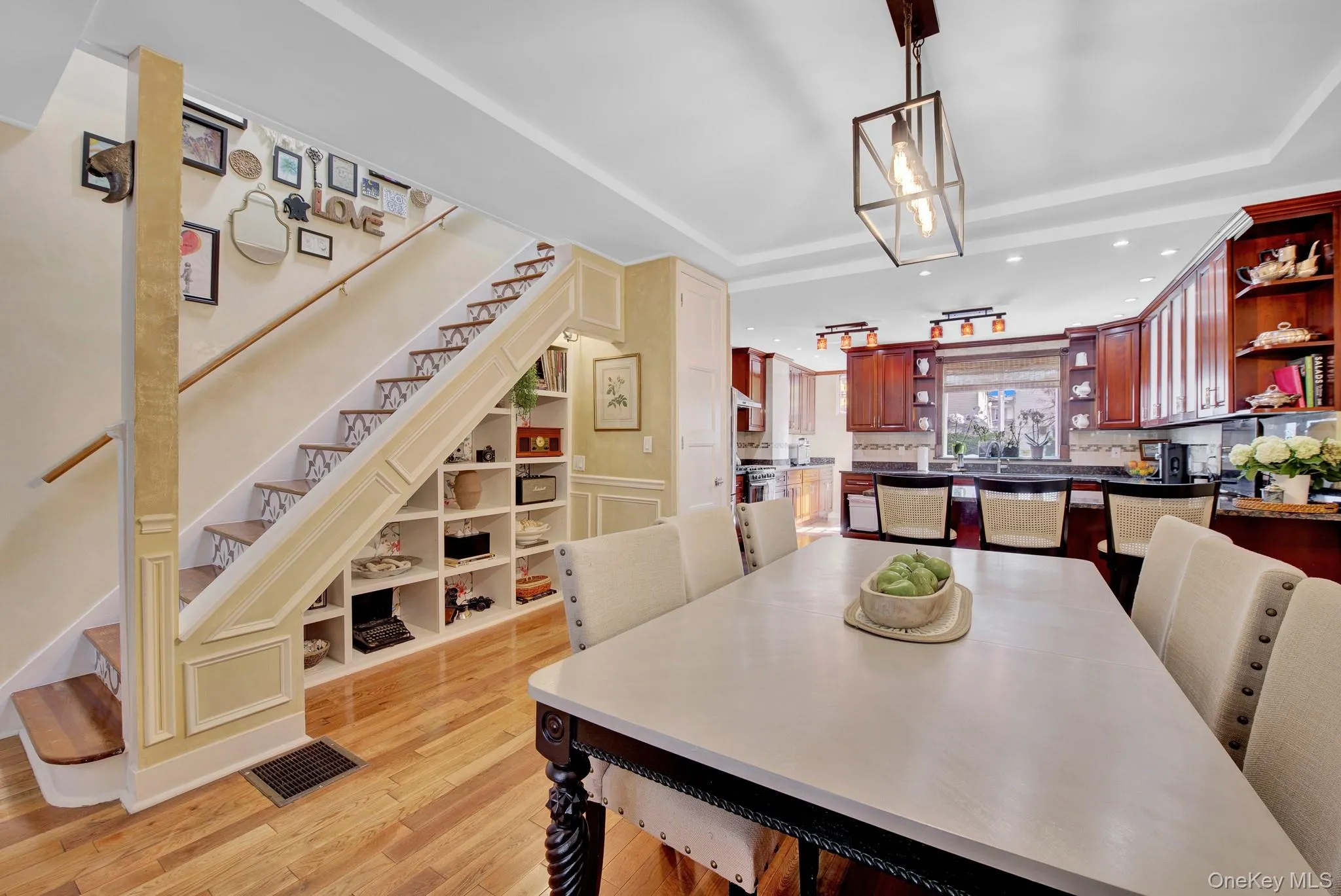 9137 91st Street, New York, NY, 3 Bedrooms Bedrooms, 9 Rooms Rooms,2 BathroomsBathrooms,Residential,For Rent,91st,0,1038403 9137 91st Street, New York, NY, 3 Bedrooms Bedrooms, 9 Rooms Rooms,2 BathroomsBathrooms,Residential,For Rent,91st,0,1038403