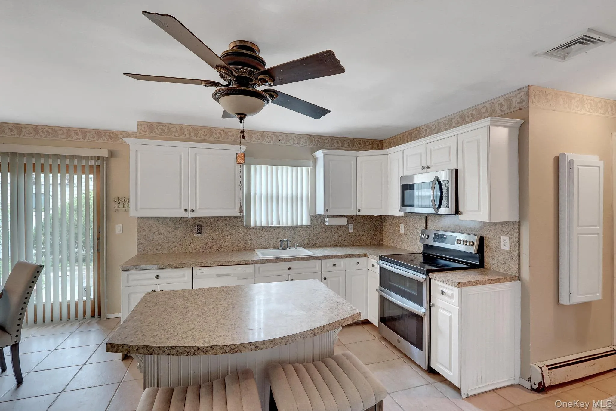 1453 7th Street, West Babylon, NY, 4 Bedrooms Bedrooms, 8 Rooms Rooms,2 BathroomsBathrooms,Residential,For Rent,7th,0,1038405 1453 7th Street, West Babylon, NY, 4 Bedrooms Bedrooms, 8 Rooms Rooms,2 BathroomsBathrooms,Residential,For Rent,7th,0,1038405