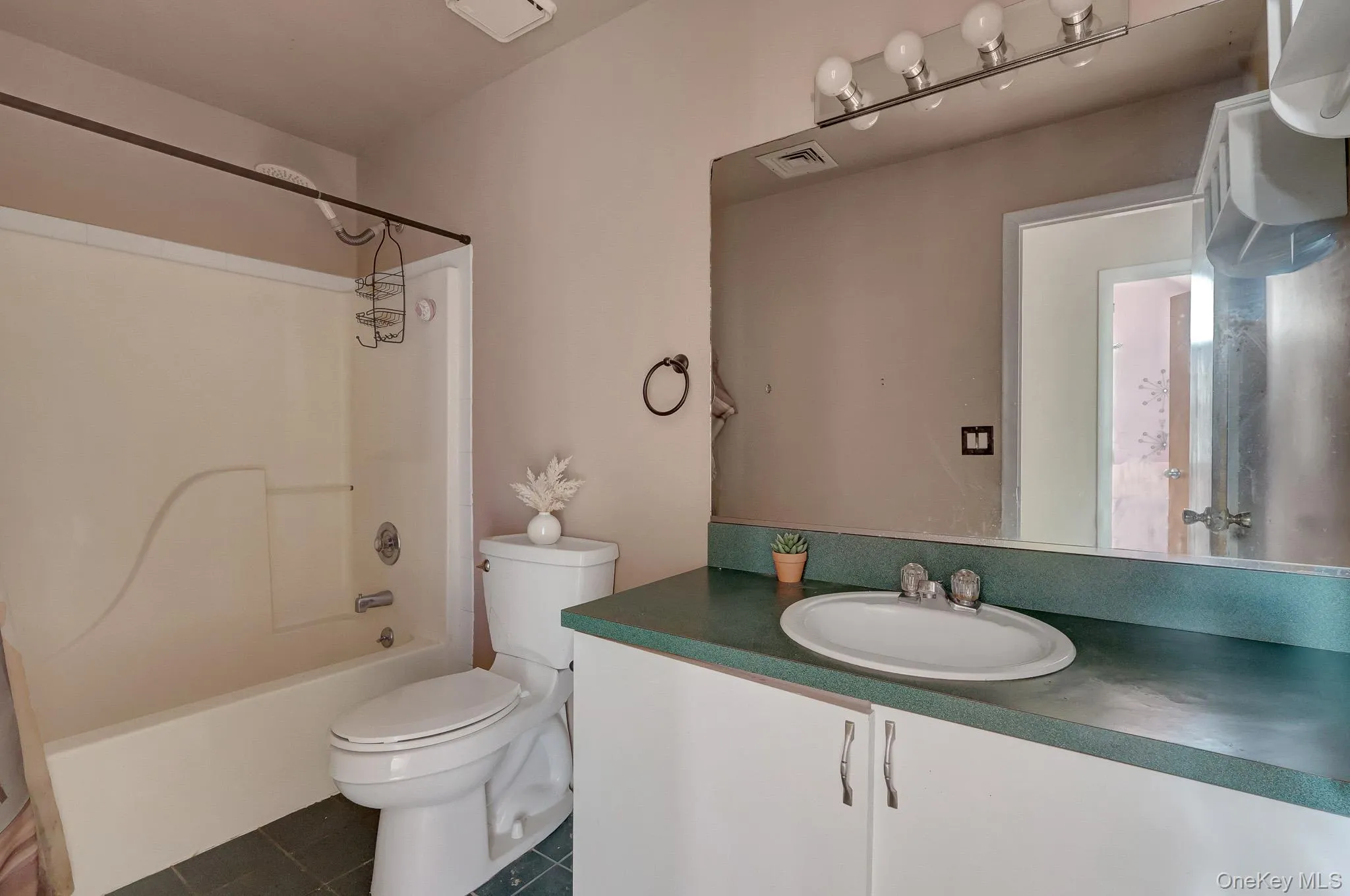 1453 7th Street, West Babylon, NY, 4 Bedrooms Bedrooms, 8 Rooms Rooms,2 BathroomsBathrooms,Residential,For Rent,7th,0,1038405 1453 7th Street, West Babylon, NY, 4 Bedrooms Bedrooms, 8 Rooms Rooms,2 BathroomsBathrooms,Residential,For Rent,7th,0,1038405