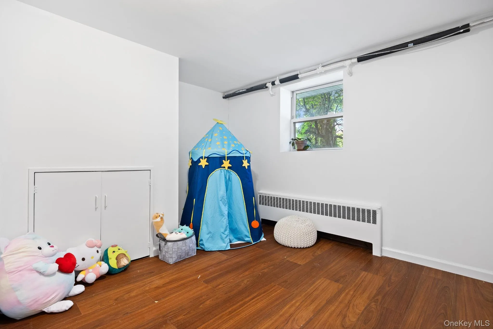 21 Joyce Road, Greenburgh, NY, 3 Bedrooms Bedrooms, 8 Rooms Rooms,1 BathroomBathrooms,Residential Lease,For Rent,Joyce,0,1038406 21 Joyce Road, Greenburgh, NY, 3 Bedrooms Bedrooms, 8 Rooms Rooms,1 BathroomBathrooms,Residential Lease,For Rent,Joyce,0,1038406