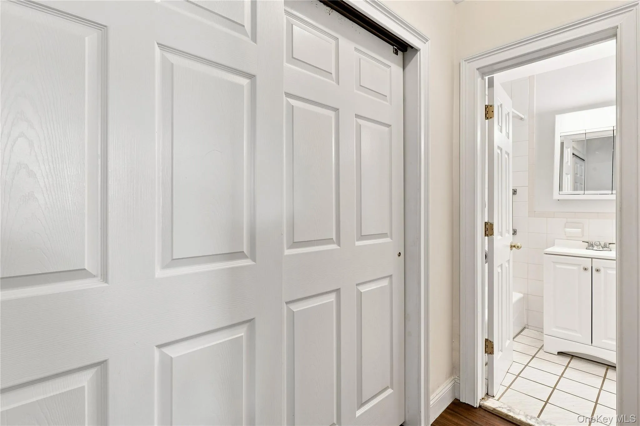 91 Tulip Avenue, Hempstead, NY, 1 Bedroom Bedrooms, 3 Rooms Rooms,1 BathroomBathrooms,Residential,For Rent,Tulip,0,1038408 91 Tulip Avenue, Hempstead, NY, 1 Bedroom Bedrooms, 3 Rooms Rooms,1 BathroomBathrooms,Residential,For Rent,Tulip,0,1038408