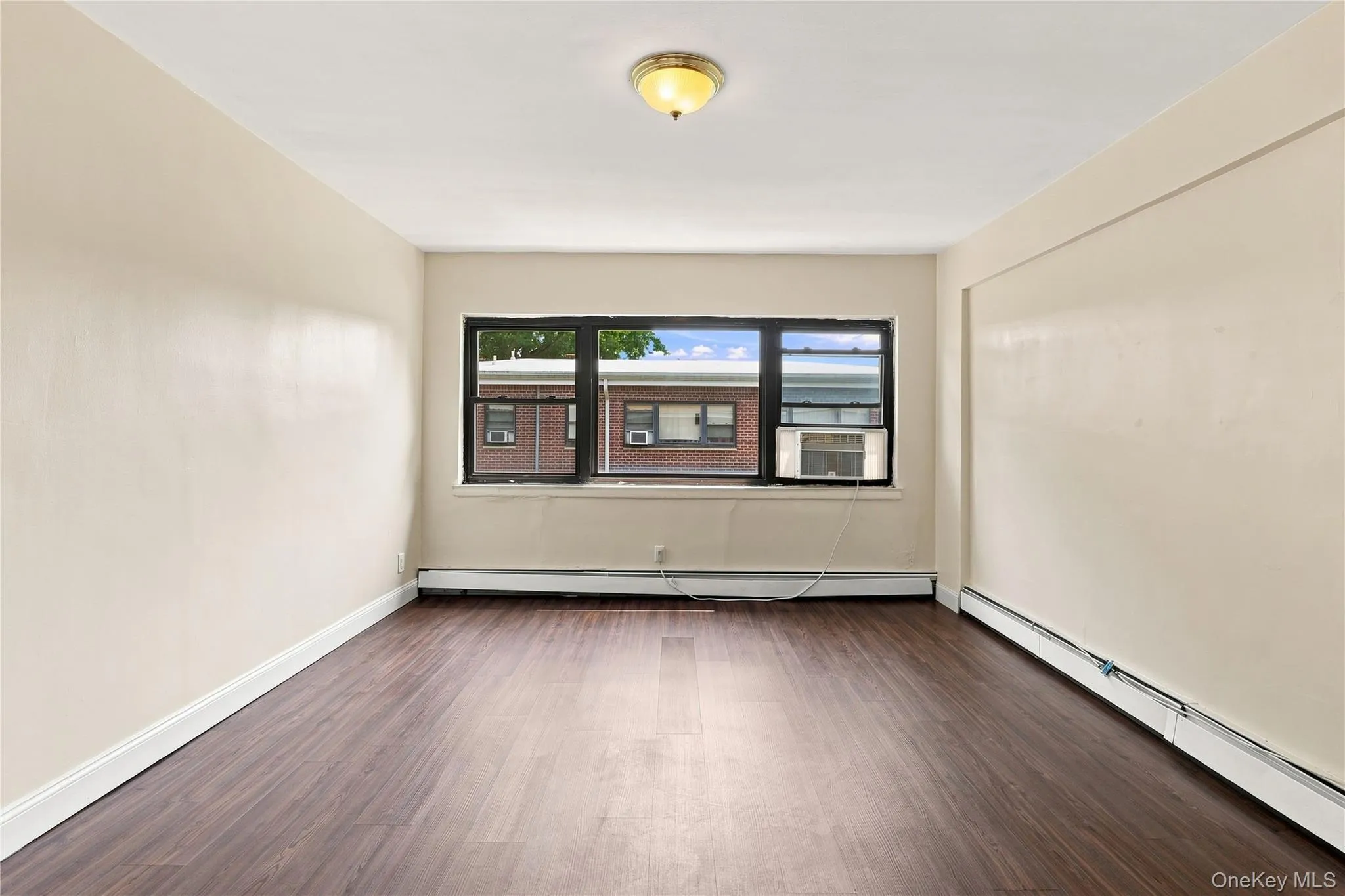 91 Tulip Avenue, Hempstead, NY, 1 Bedroom Bedrooms, 3 Rooms Rooms,1 BathroomBathrooms,Residential,For Rent,Tulip,0,1038408 91 Tulip Avenue, Hempstead, NY, 1 Bedroom Bedrooms, 3 Rooms Rooms,1 BathroomBathrooms,Residential,For Rent,Tulip,0,1038408