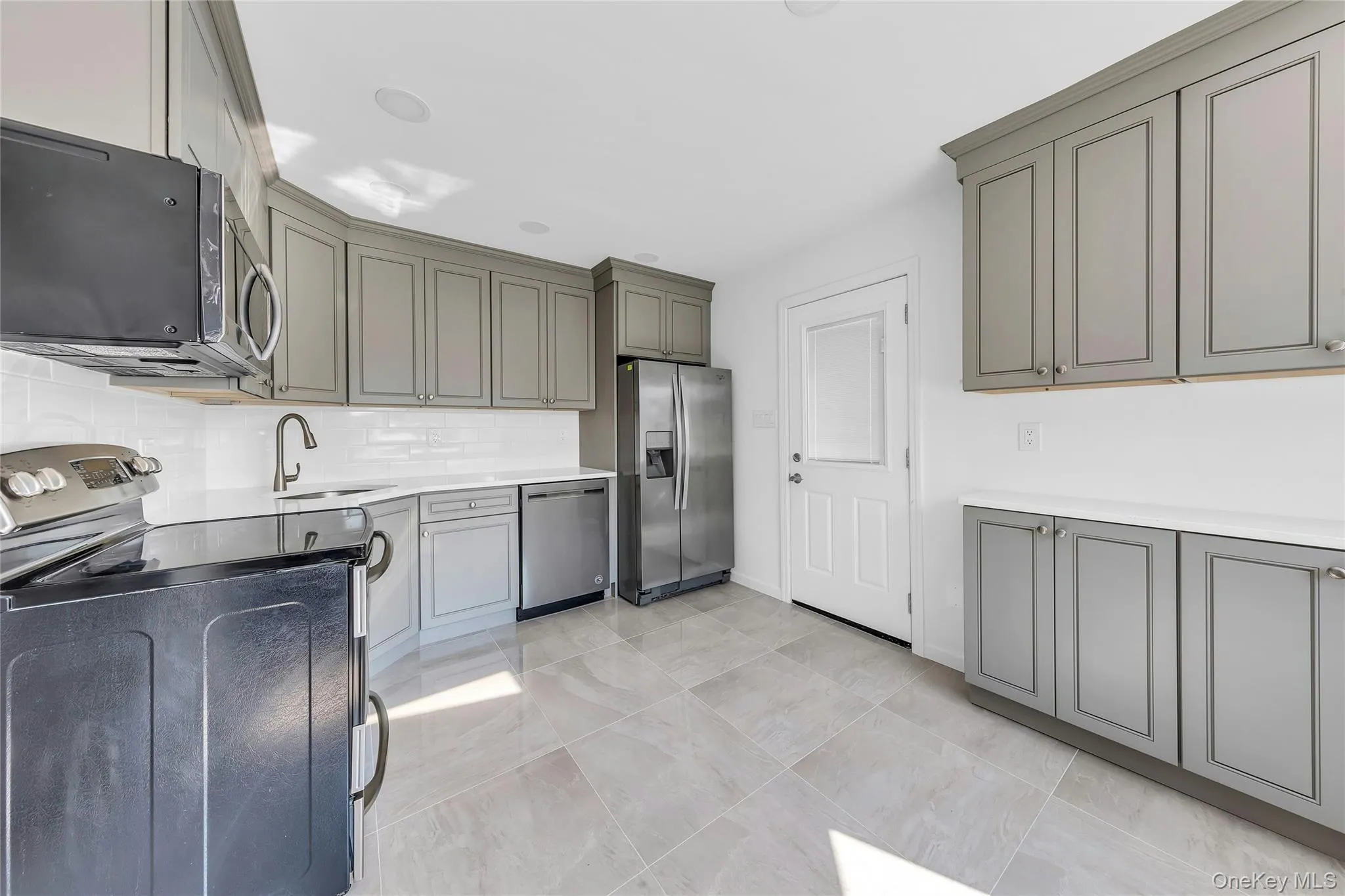 9 Academy Lane, Hempstead, NY, 3 Bedrooms Bedrooms, 6 Rooms Rooms,1 BathroomBathrooms,Residential,For Rent,Academy,0,1038418 9 Academy Lane, Hempstead, NY, 3 Bedrooms Bedrooms, 6 Rooms Rooms,1 BathroomBathrooms,Residential,For Rent,Academy,0,1038418