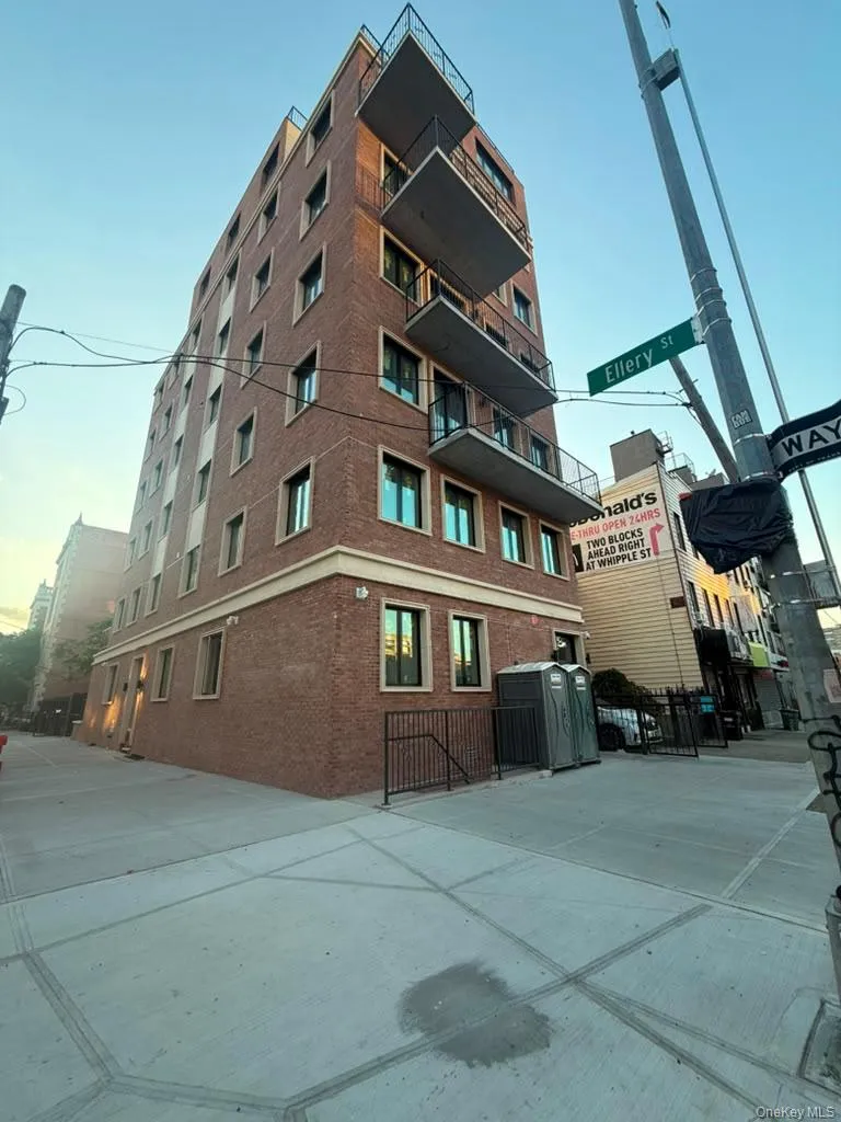 178 Throop Avenue, New York, NY, 5 Bedrooms Bedrooms, 7 Rooms Rooms,2 BathroomsBathrooms,Residential,For Rent,Throop,0,1038419 178 Throop Avenue, New York, NY, 5 Bedrooms Bedrooms, 7 Rooms Rooms,2 BathroomsBathrooms,Residential,For Rent,Throop,0,1038419