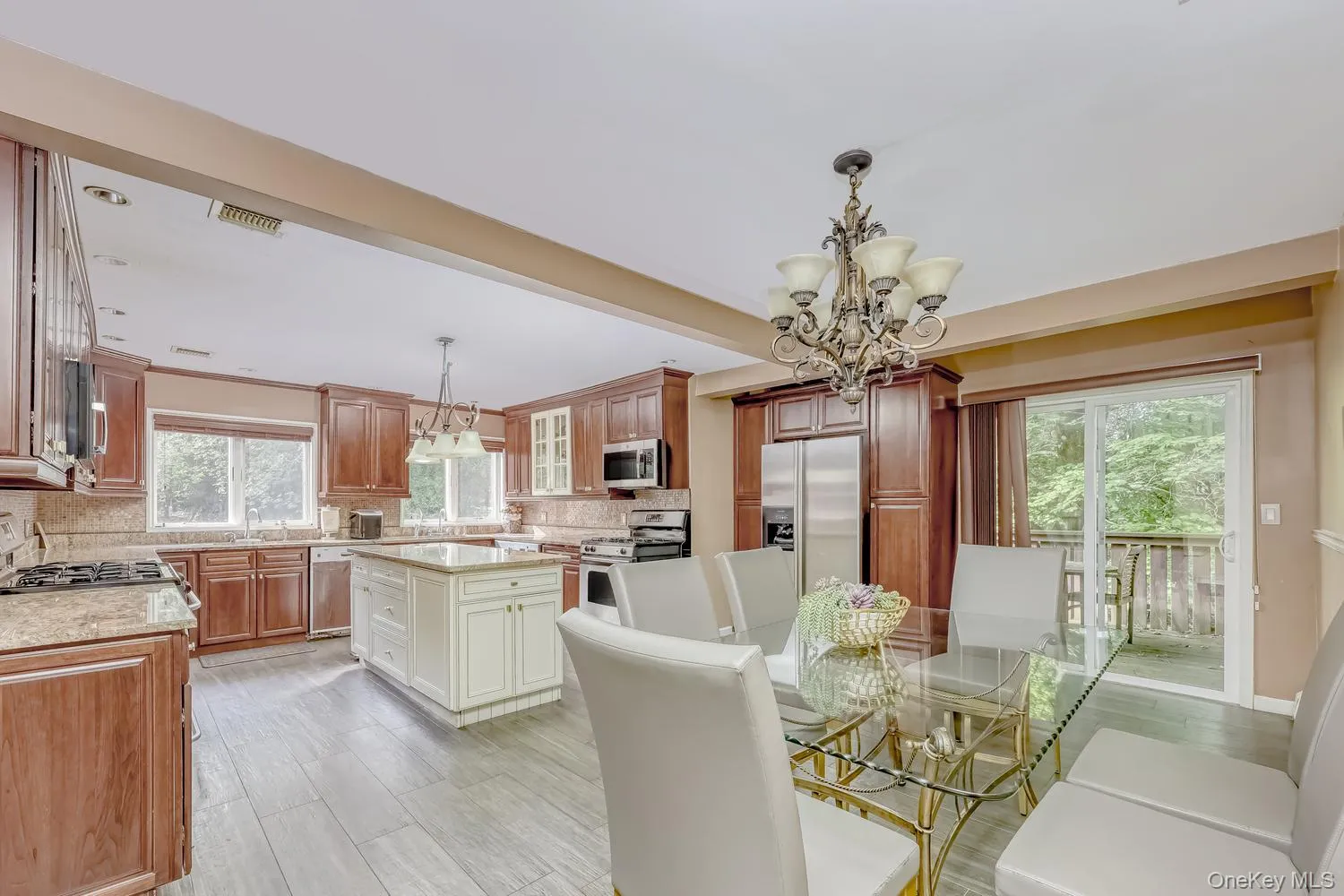41 Parker Drive, Ramapo, NY, 6 Bedrooms Bedrooms, 13 Rooms Rooms,3 BathroomsBathrooms,Residential,For Rent,Parker,0,1038420 41 Parker Drive, Ramapo, NY, 6 Bedrooms Bedrooms, 13 Rooms Rooms,3 BathroomsBathrooms,Residential,For Rent,Parker,0,1038420